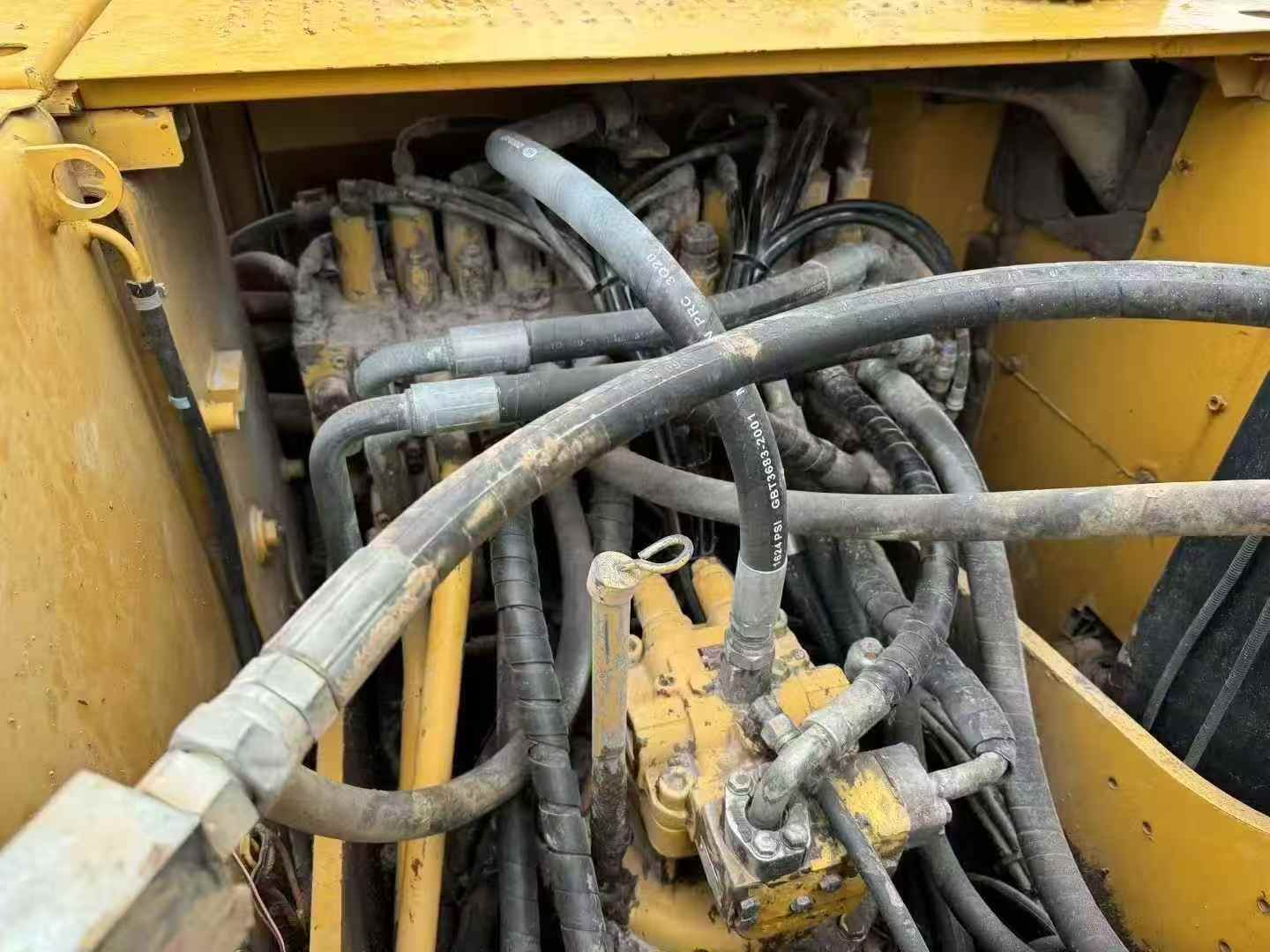 Used Caterpillar 320D Excavator 2011 Model / 6