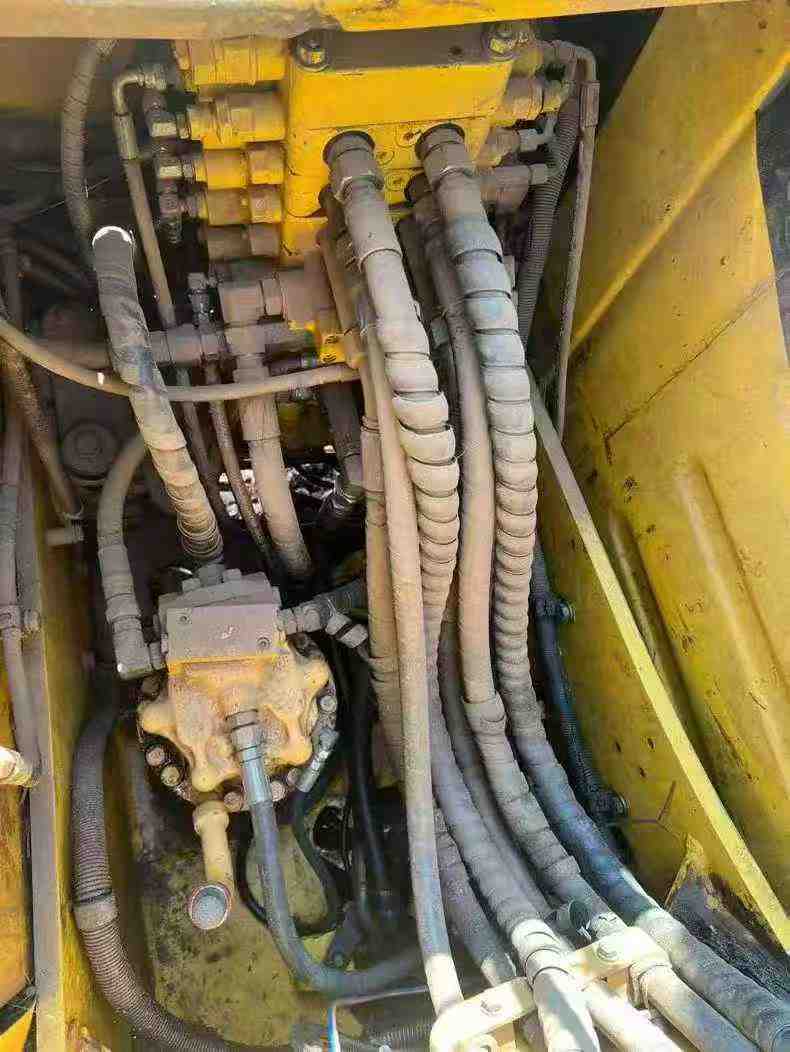 Used Komatsu PC800 Excavator 2018 Model / 4