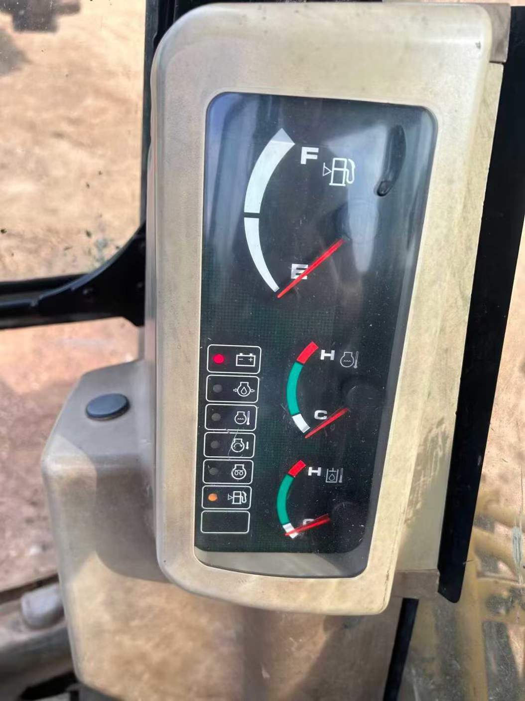 Used Caterpillar 311C Excavator 2016 Model / 4