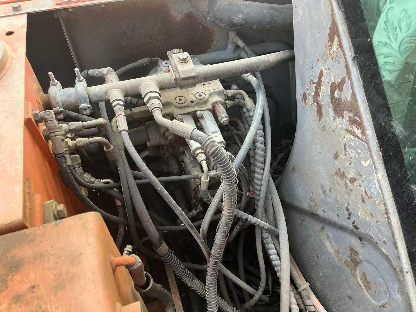 Used Hitachi ZX60 Excavator 2012 Model / 3