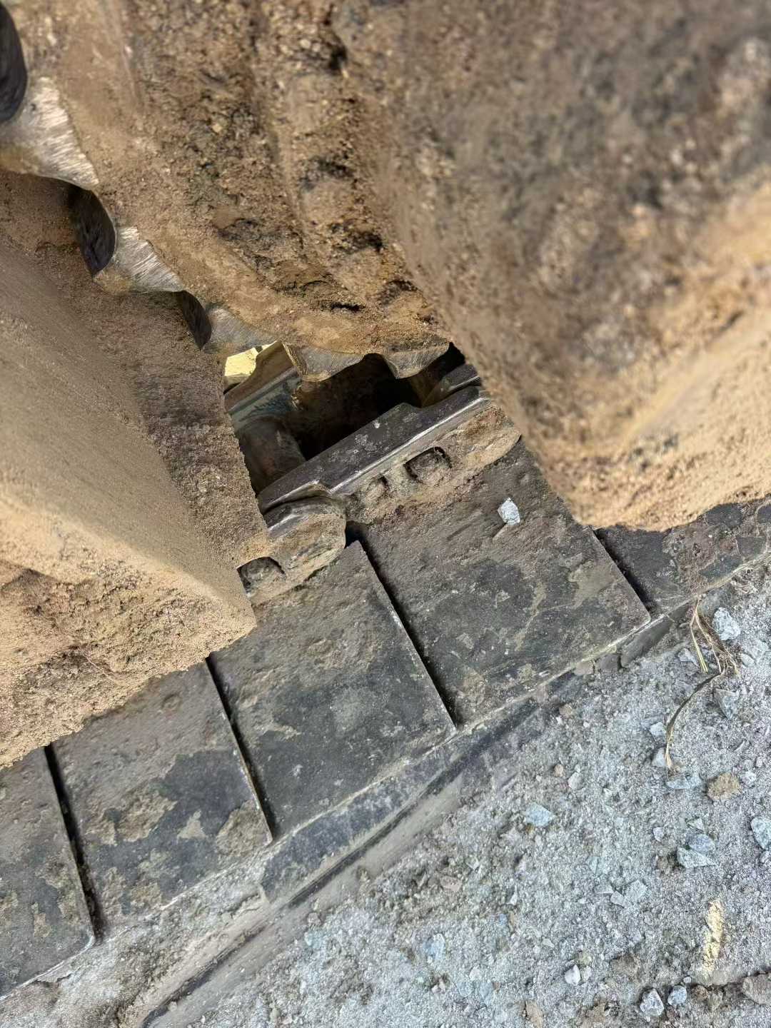 Used Hitachi ZAXIS200 Excavator 2014 Model / 6