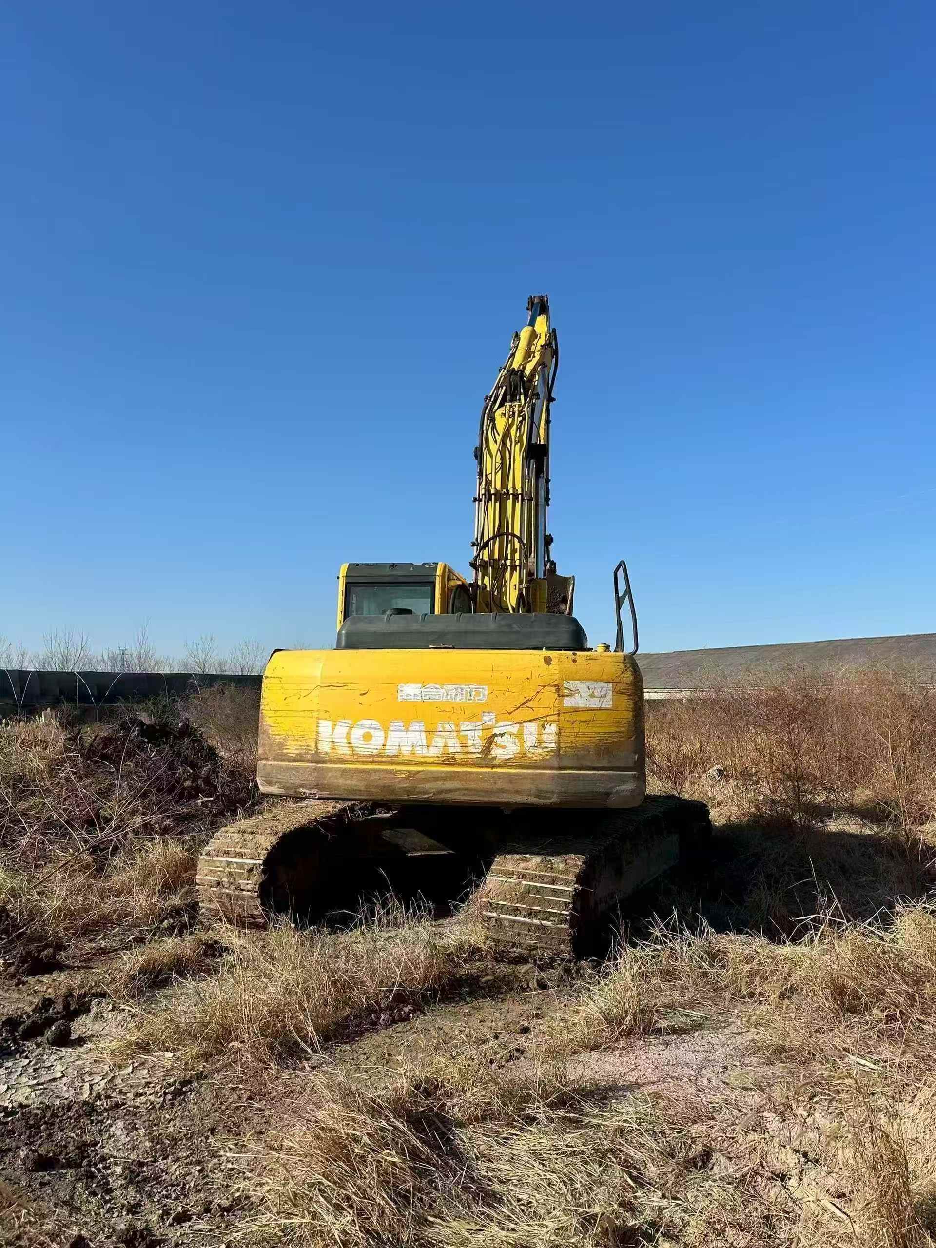 Used Komatsu HB215LC-1 Excavator 2013 Model / 2