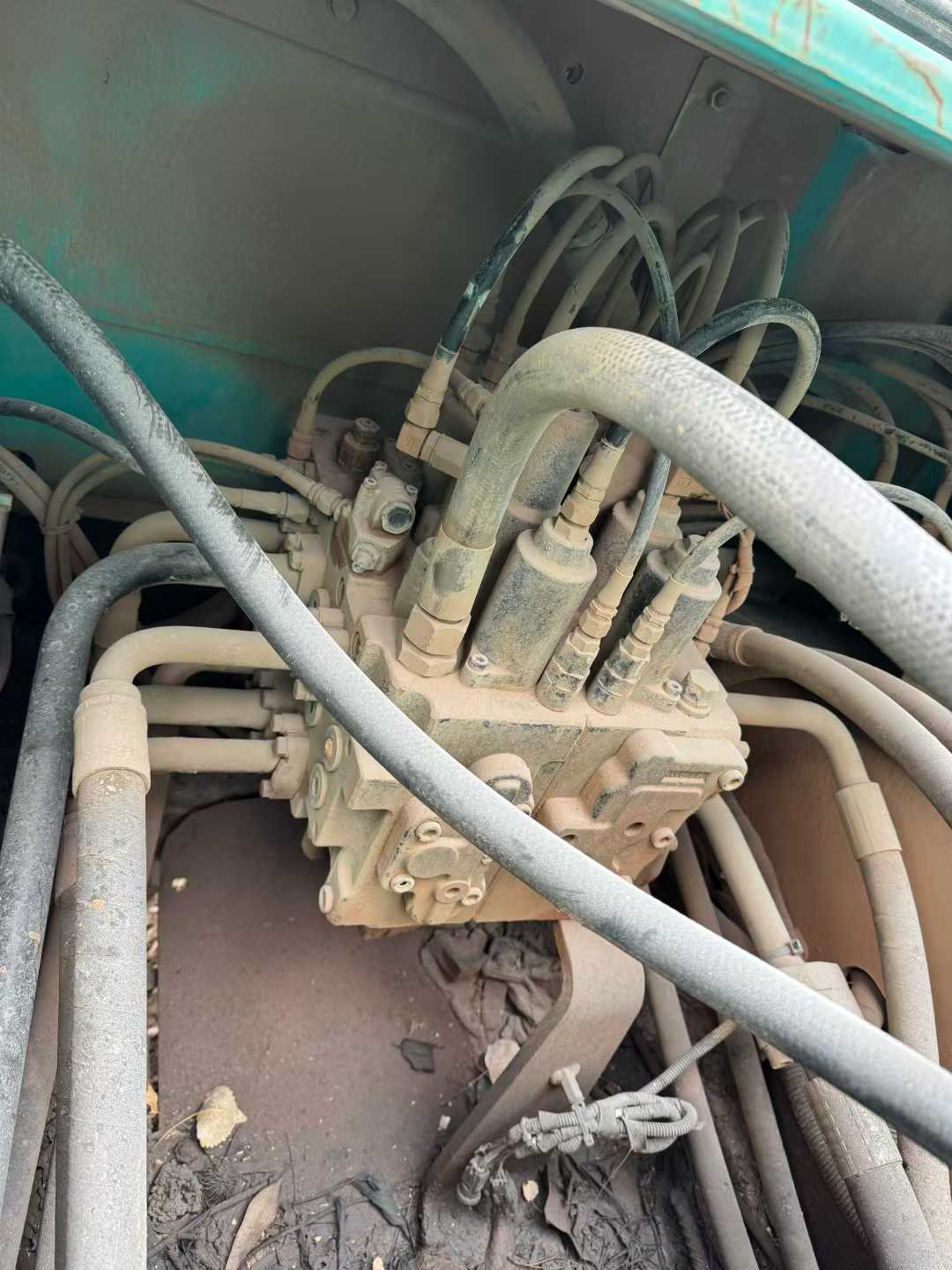 Used Kobelco SK350LC SuperX Excavator 2011 Model / 7