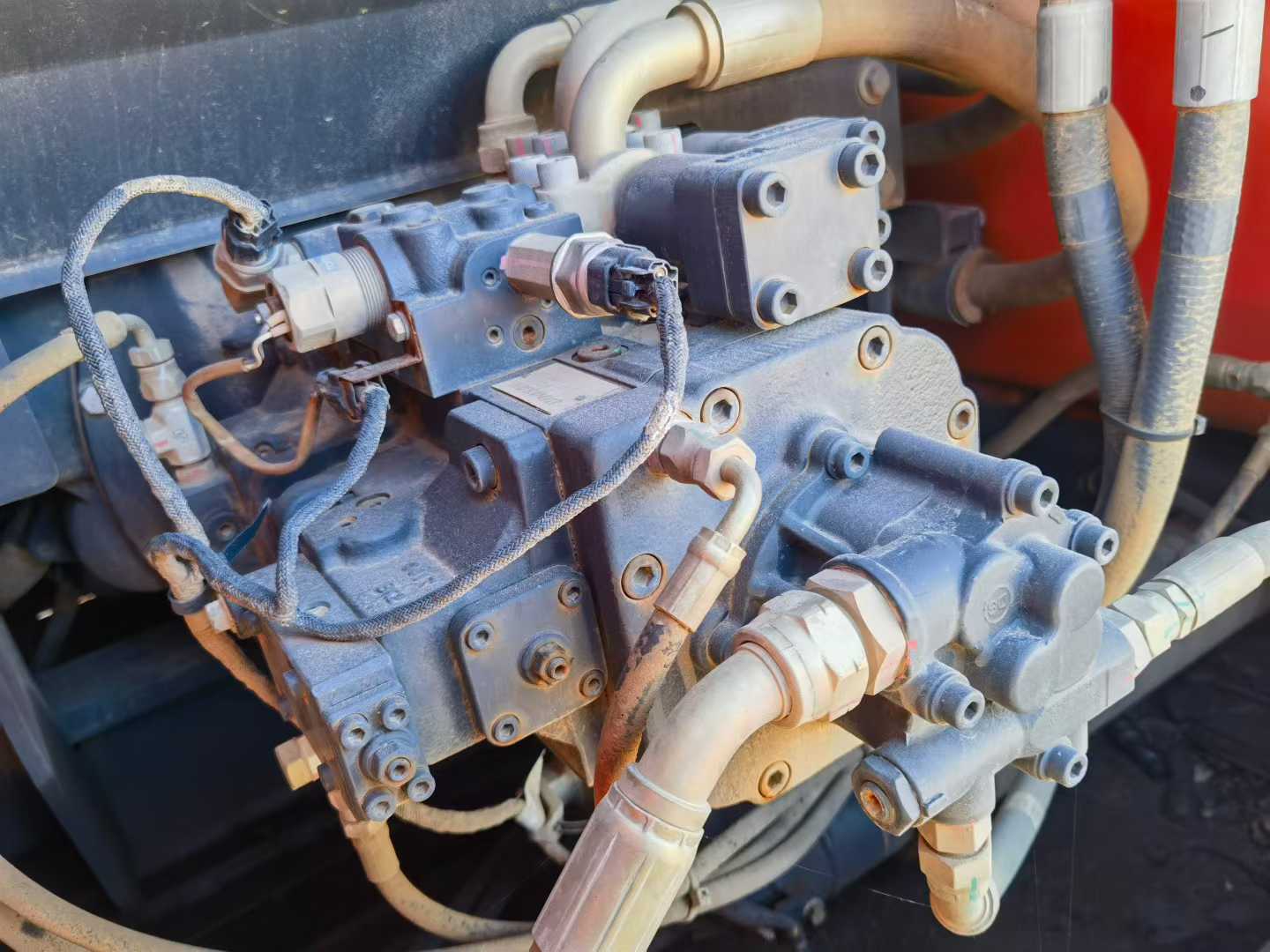 Used Doosan DX215-9C Excavator 2017 Model / 4