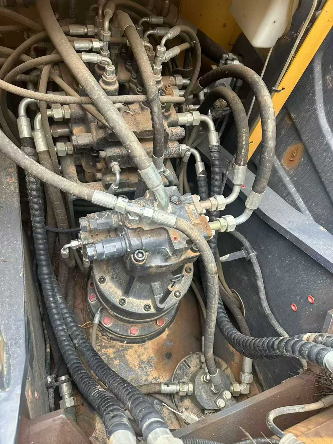 Used XCMG XE135GA Excavator 2022 Model / 4