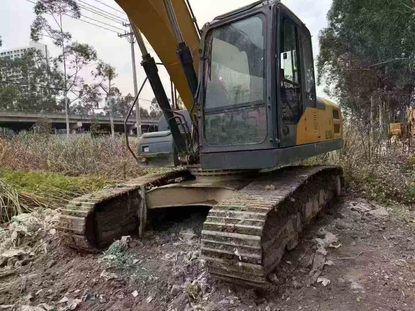 Used XCMG XE215 Excavator 2022 Model / 2