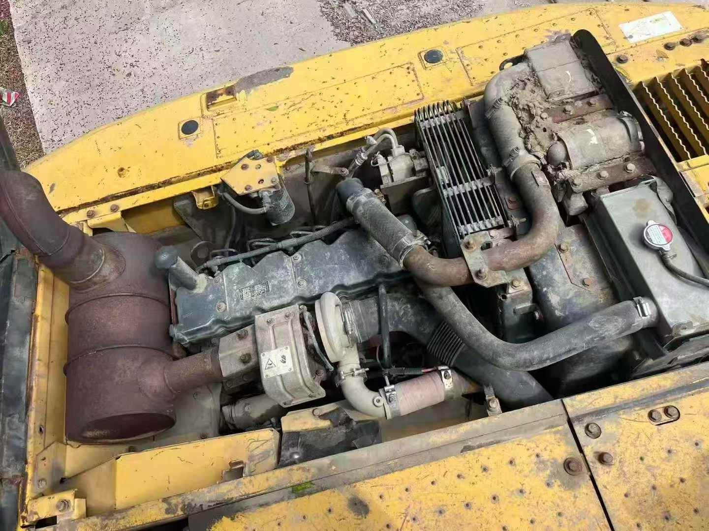 Used Komatsu PC200-8 Excavator 2016 Model / 3