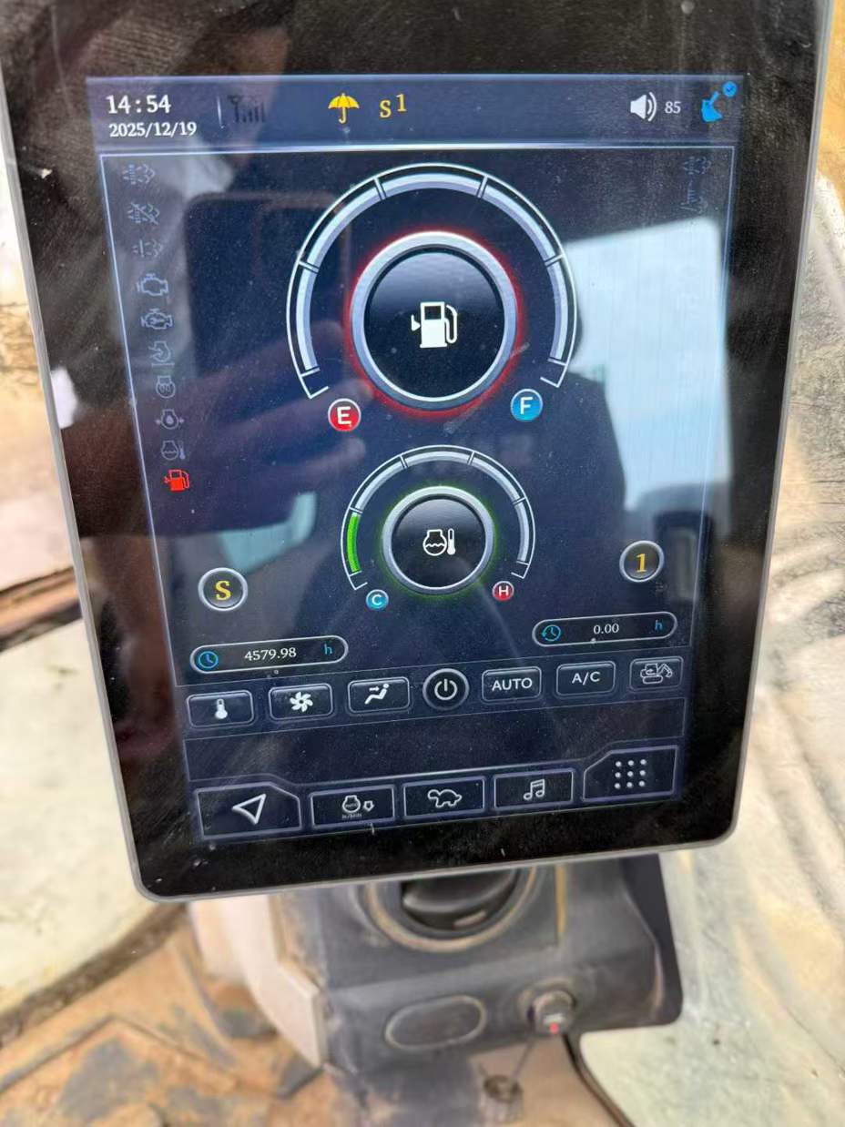 Used Sany SY200H Excavator 2021 Model / 5