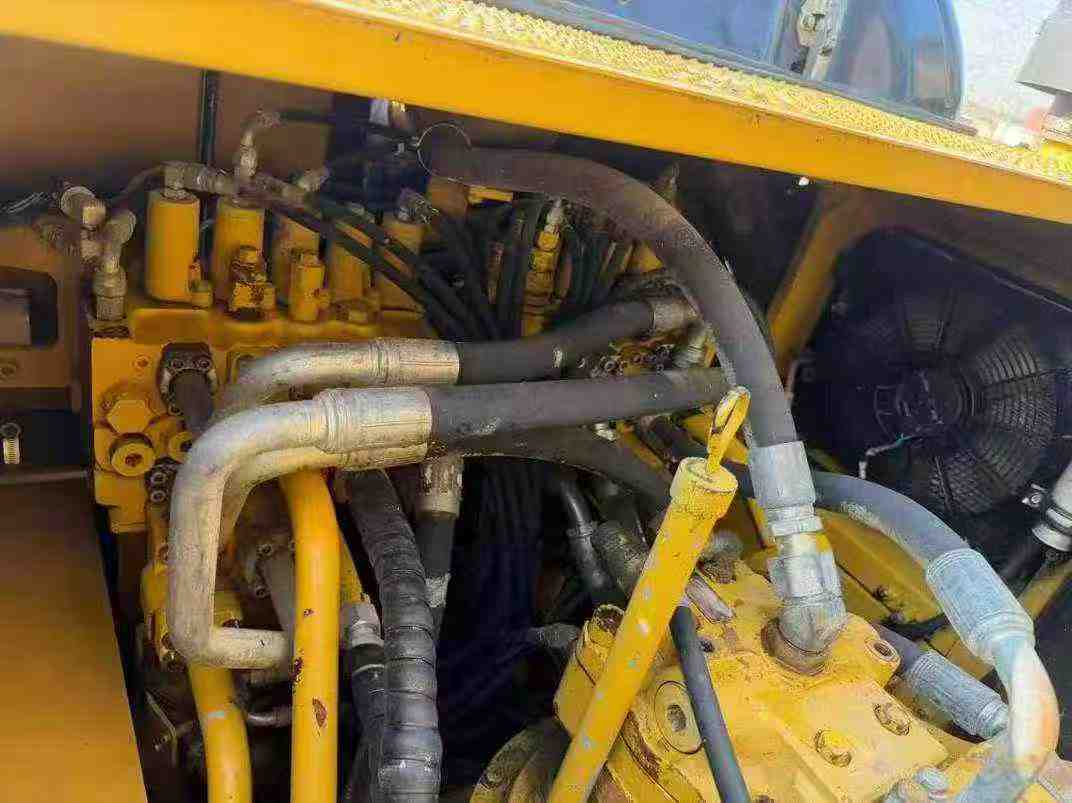 Used Caterpillar 330L Excavator 2018 Model / 4