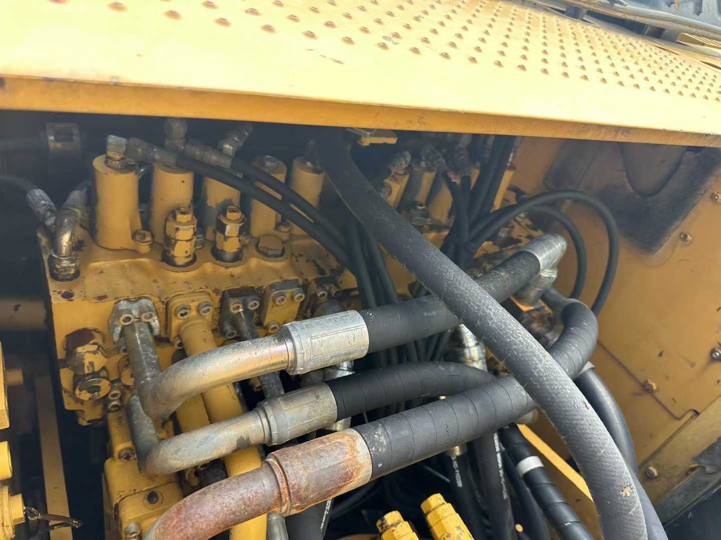 Used Caterpillar 320D Excavator 2016 Model / 8