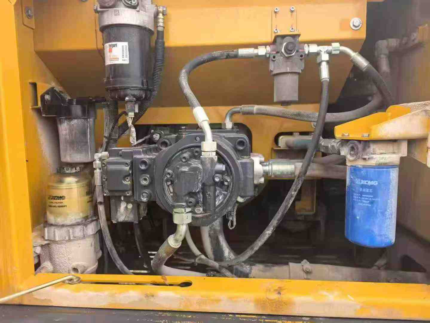 Used XCMG XE215 Excavator 2021 Model / 6