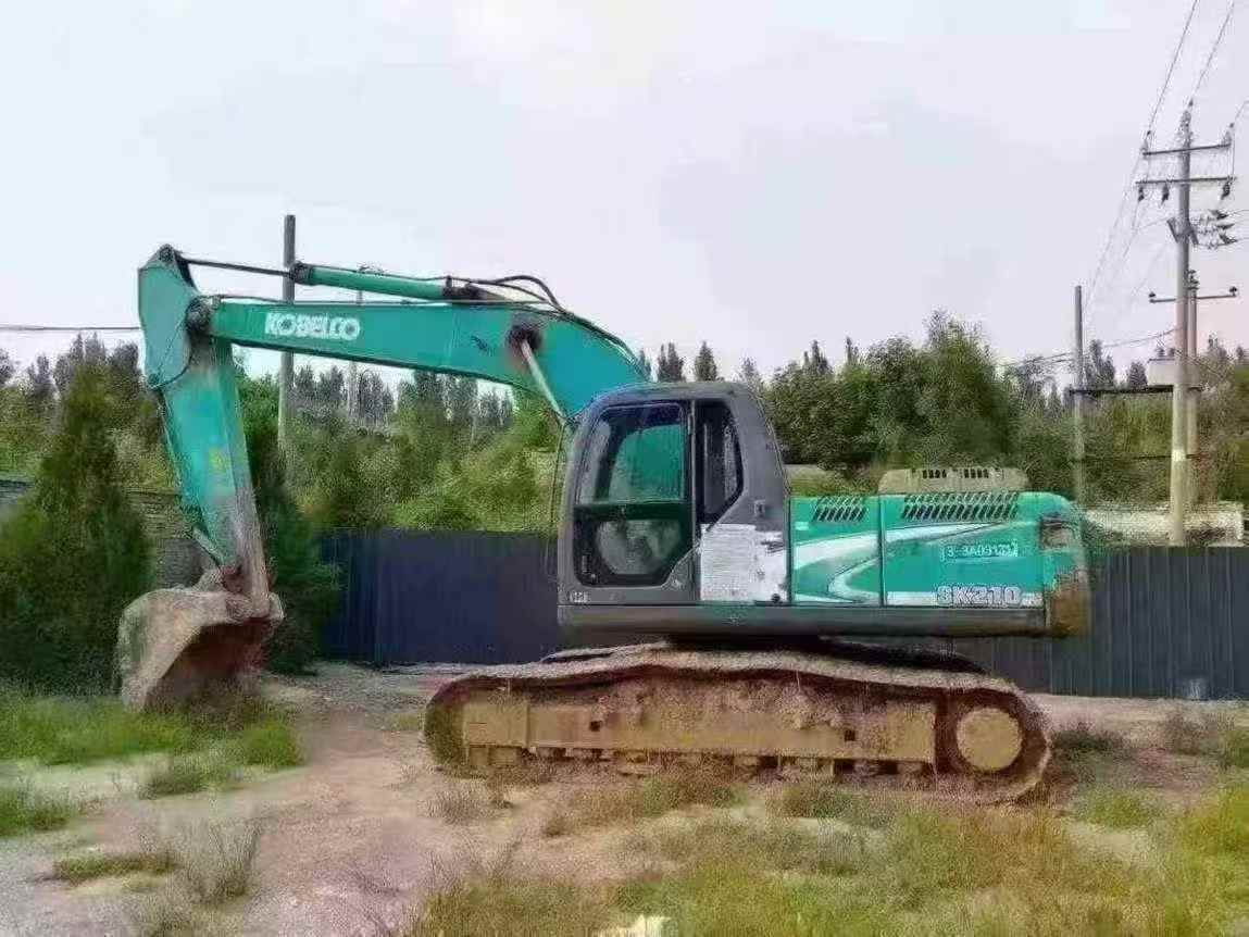 Used Kobelco SK210 Excavator 2016 Model / 2