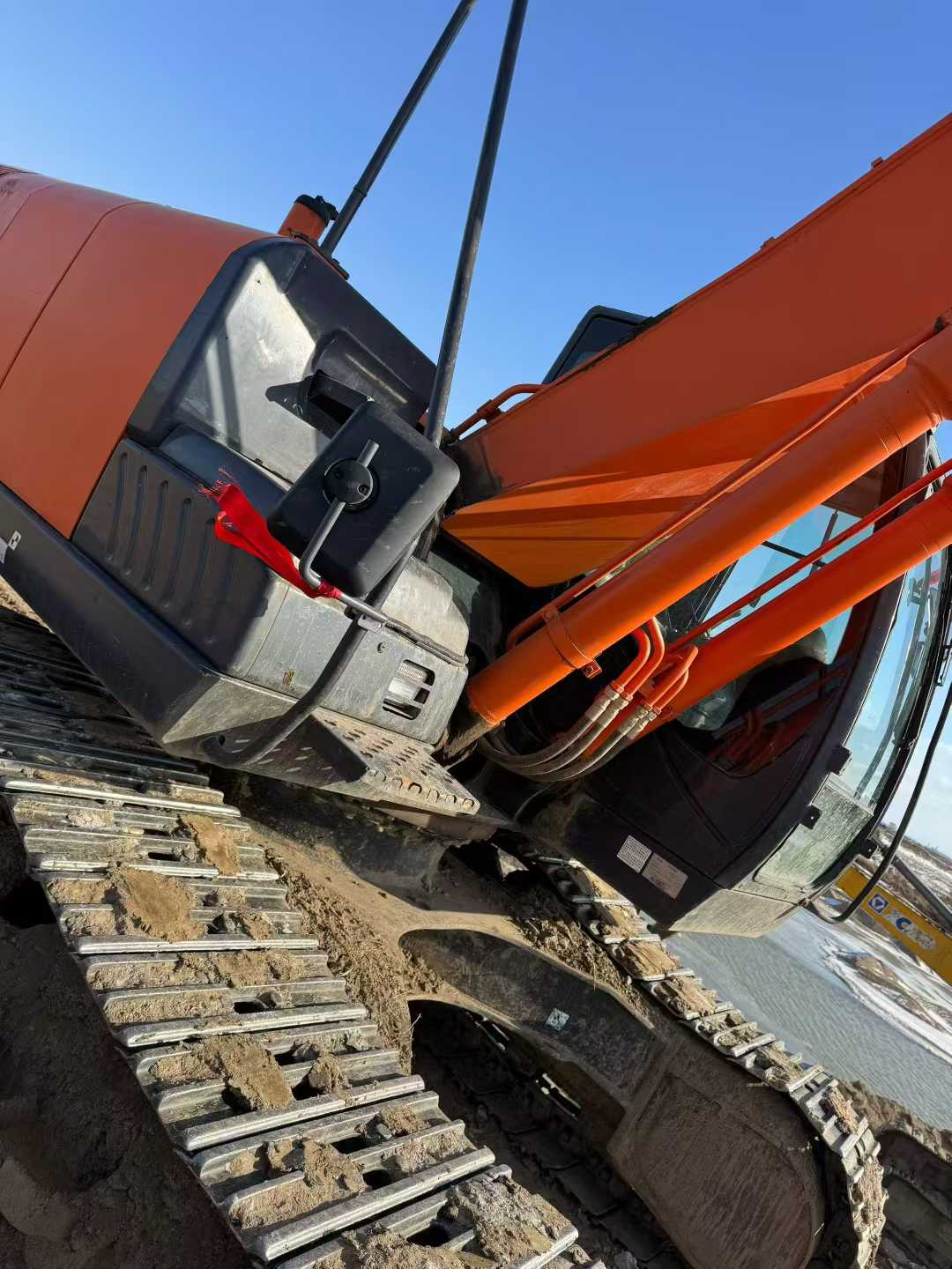 Used Hitachi ZAXIS200 Excavator 2014 Model / 4