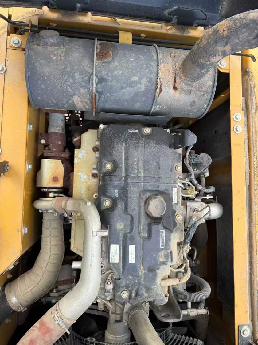 Used Sany SY200H Excavator 2021 Model / 6