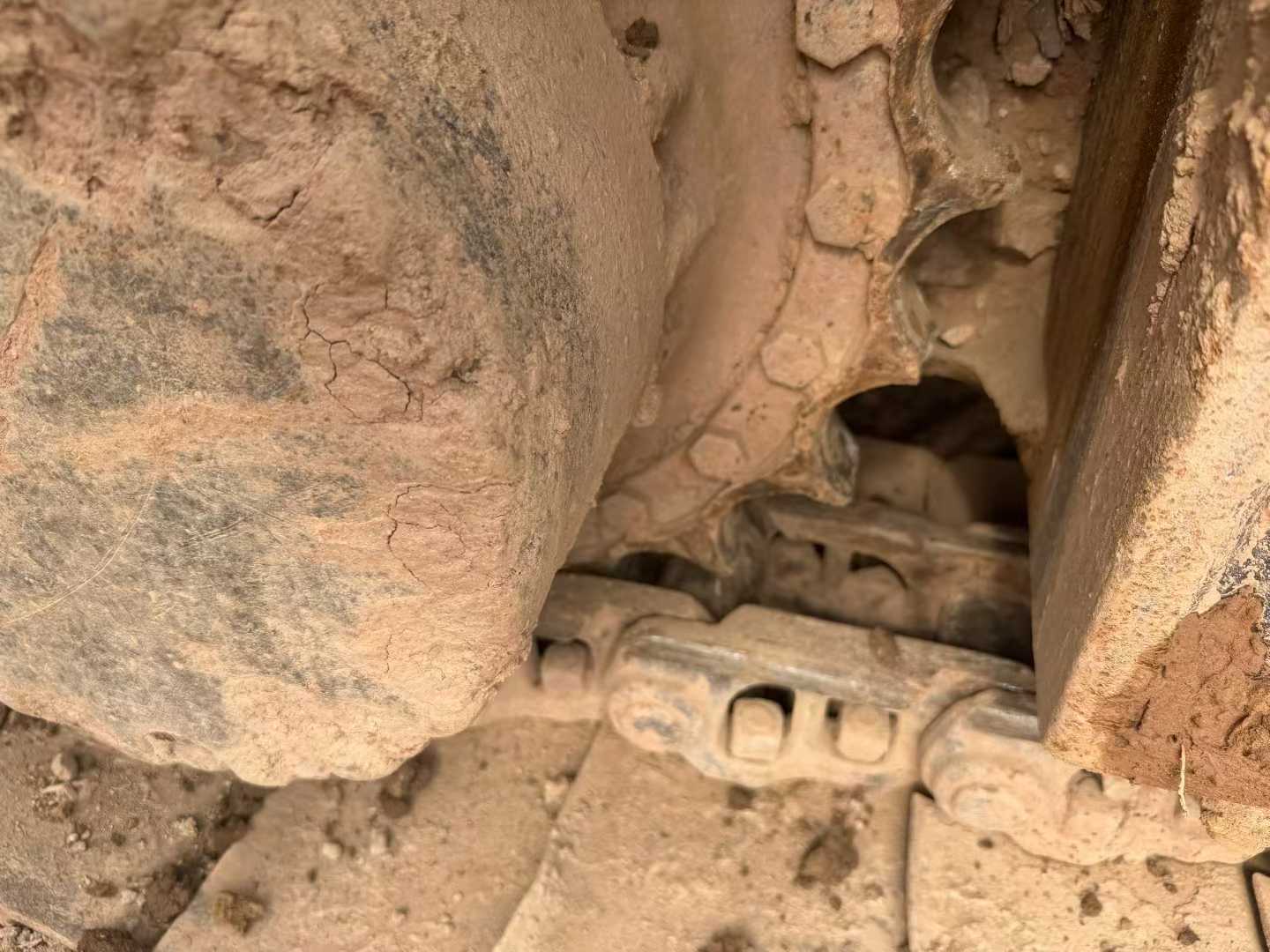 Used Komatsu PC210 Excavator 2016 Model / 9