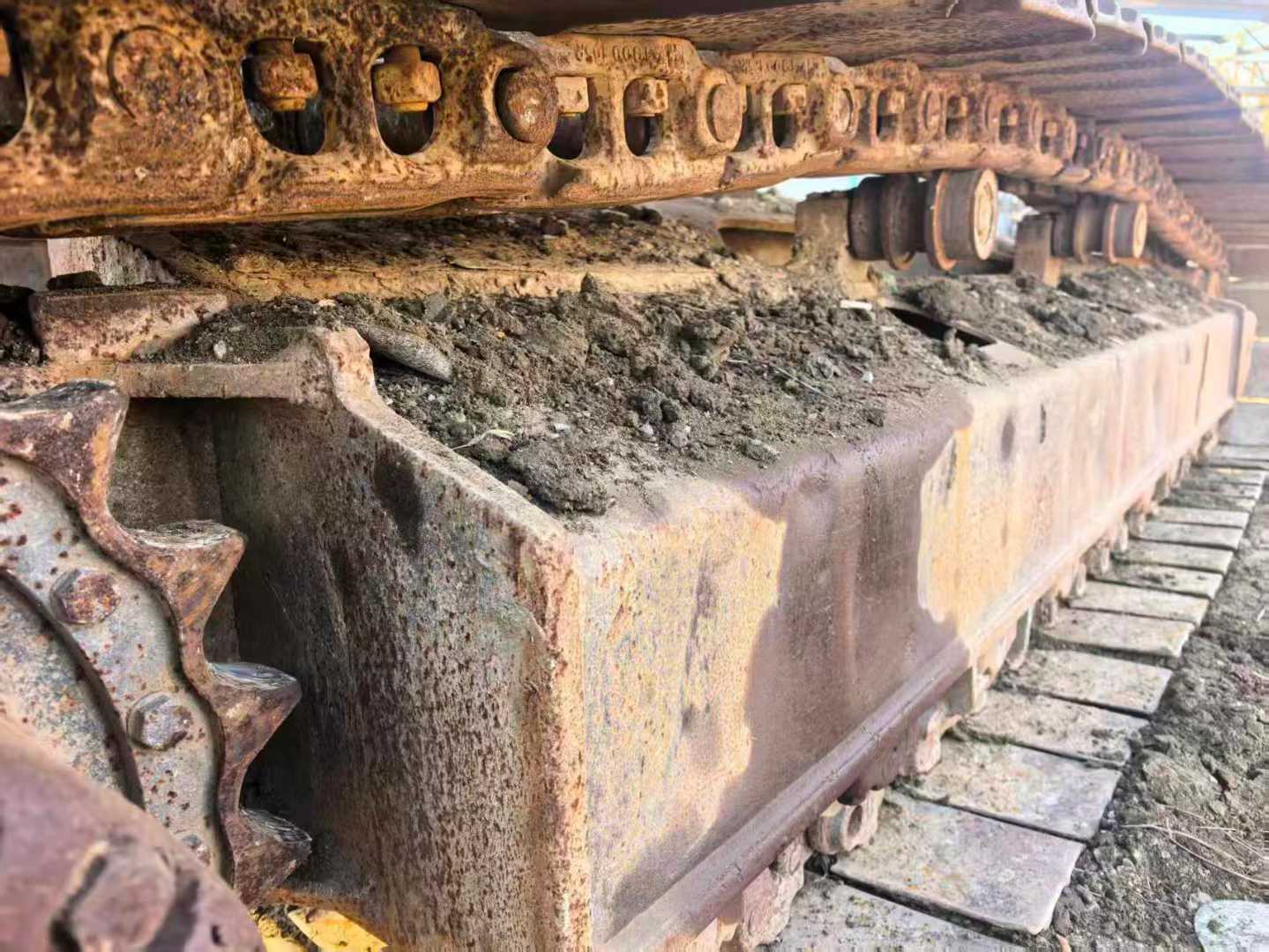 Used Komatsu PW200-7 Excavator 2016 Model / 2