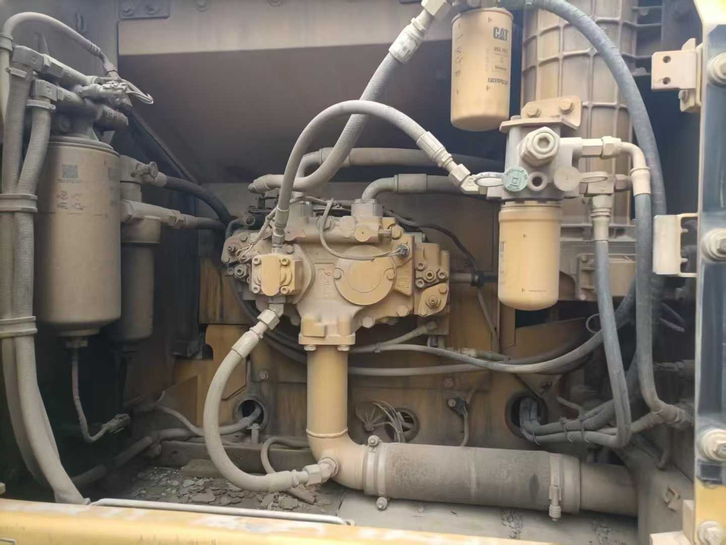 Used Caterpillar CT20 Excavator 2016 Model / 5