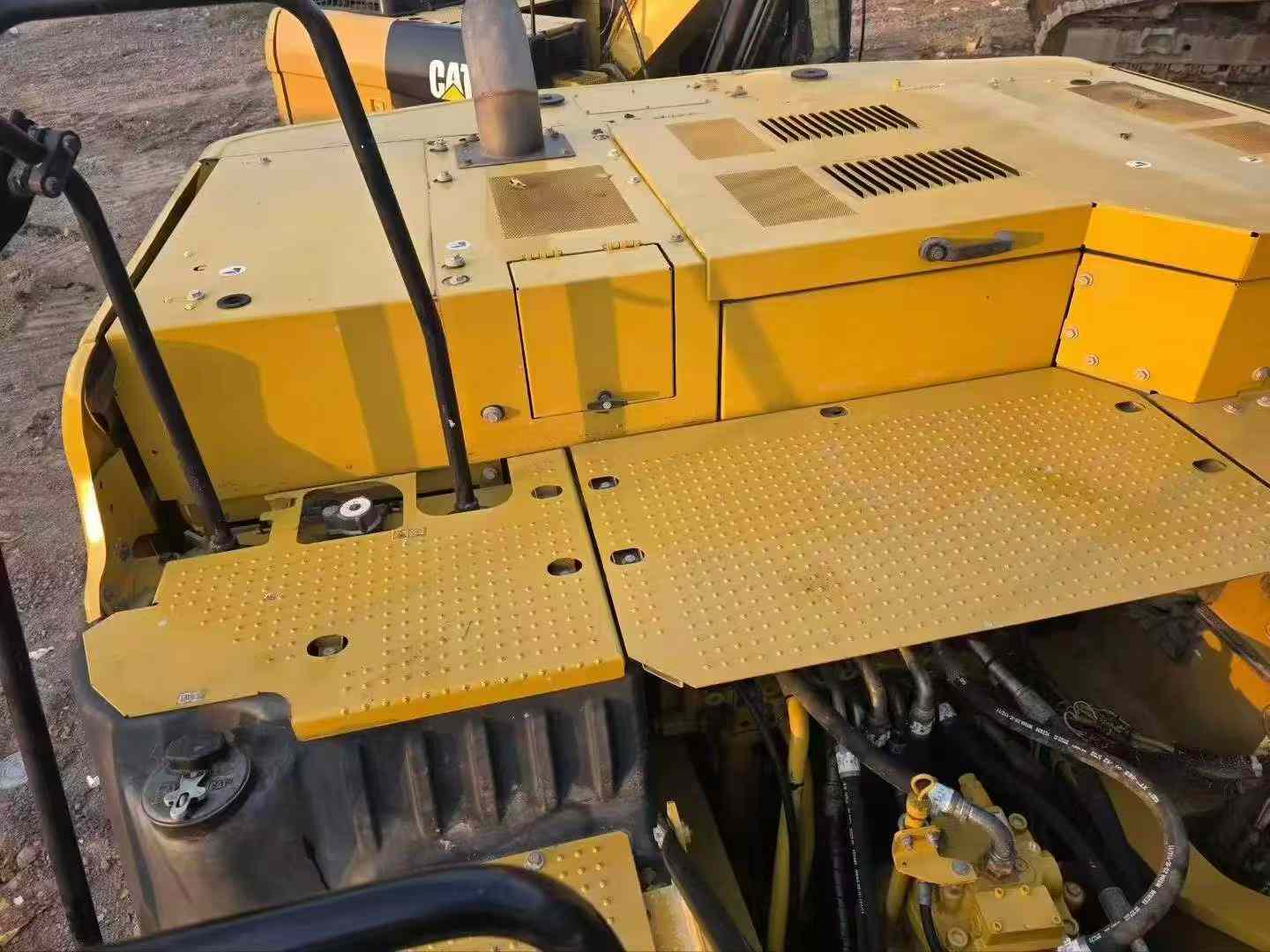 Used Caterpillar 330L Excavator 2021 Model / 7