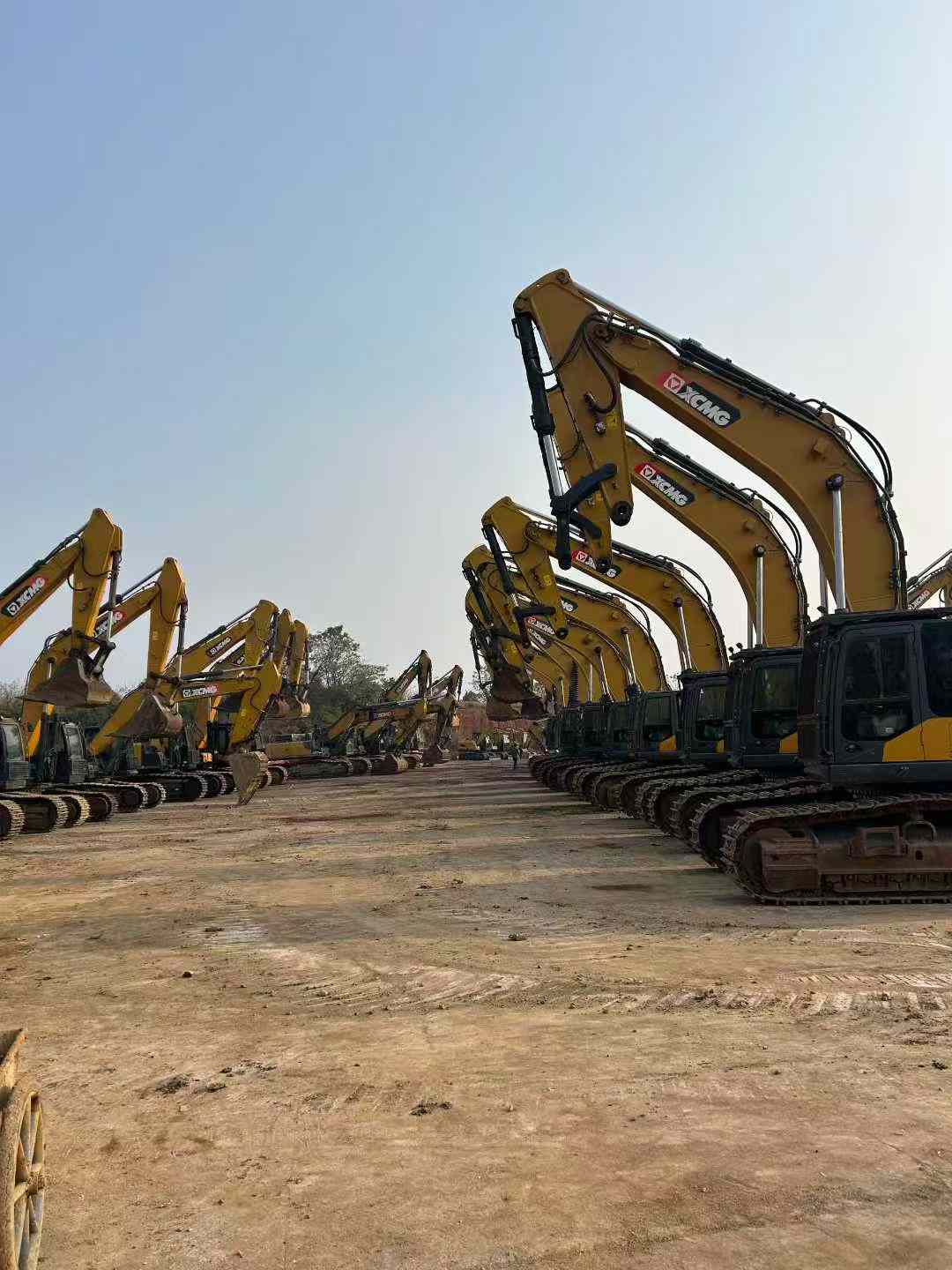 Used XCMG XE370 Excavator 2016 Model / 3