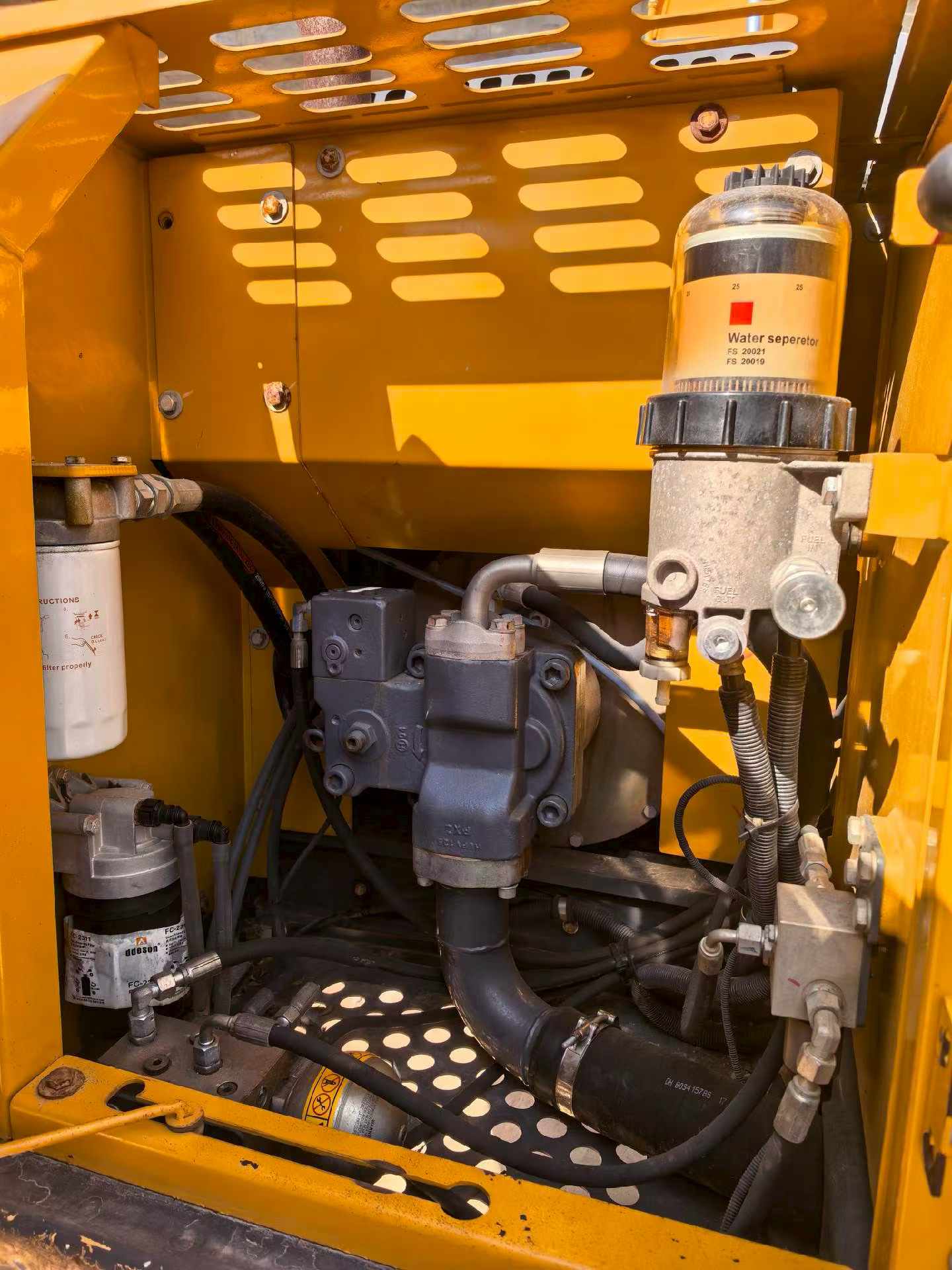 Used XCMG XE135D Excavator 2017 Model / 5