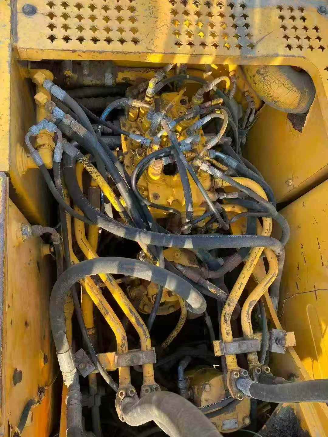 Used Hyundai 130LVS Excavator 2016 Model / 6