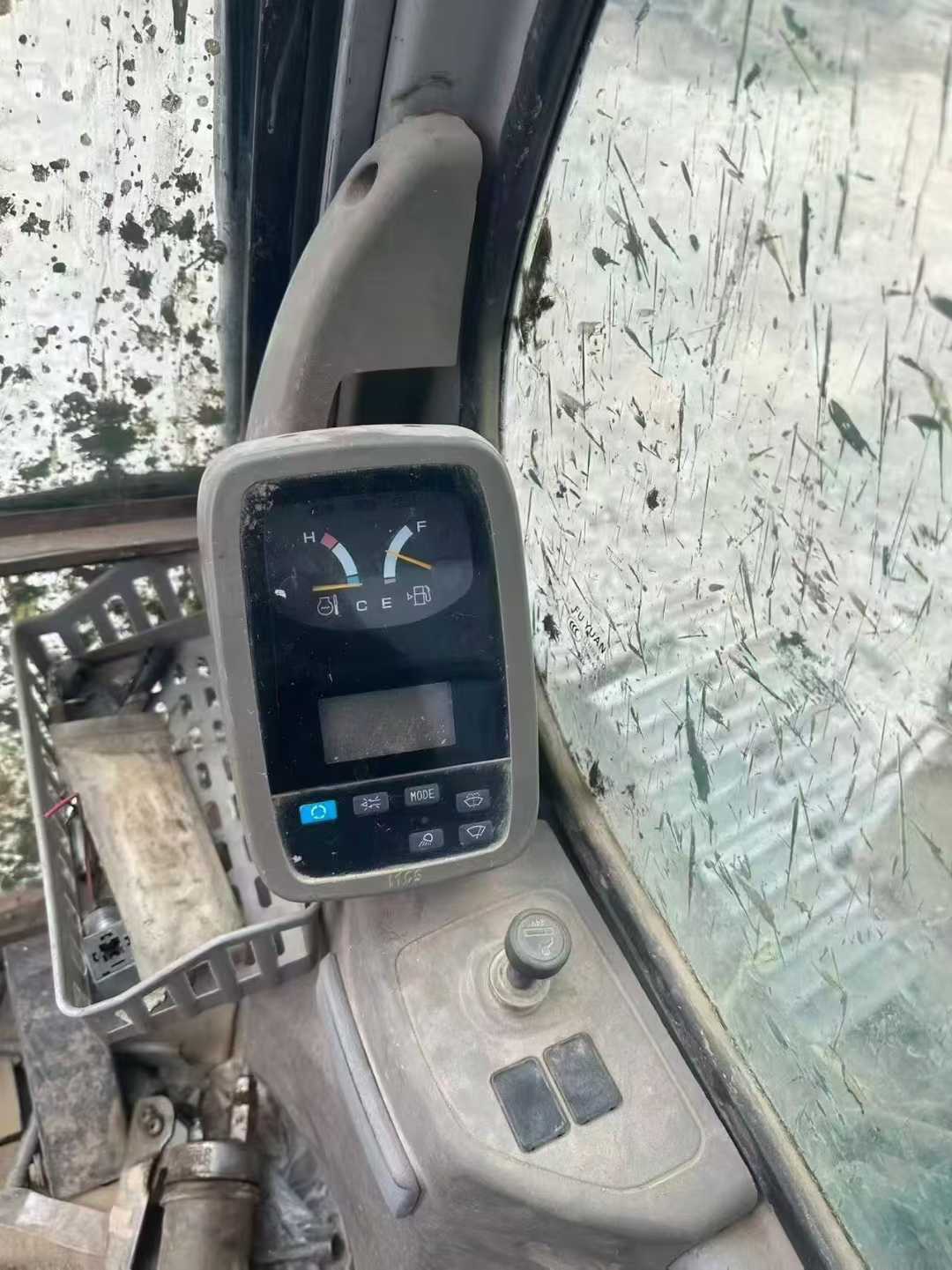 Used Kobelco SK135 Excavator 2016 Model / 6