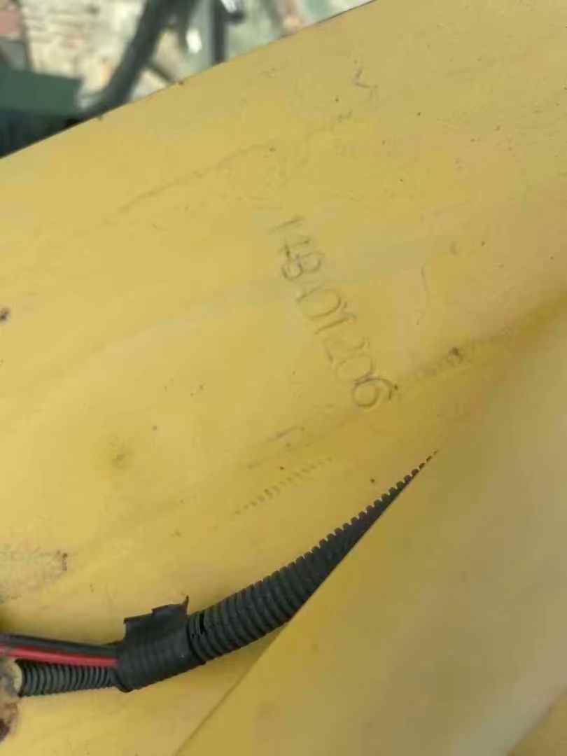 Used Komatsu PC200 Excavator 2014 Model / 9