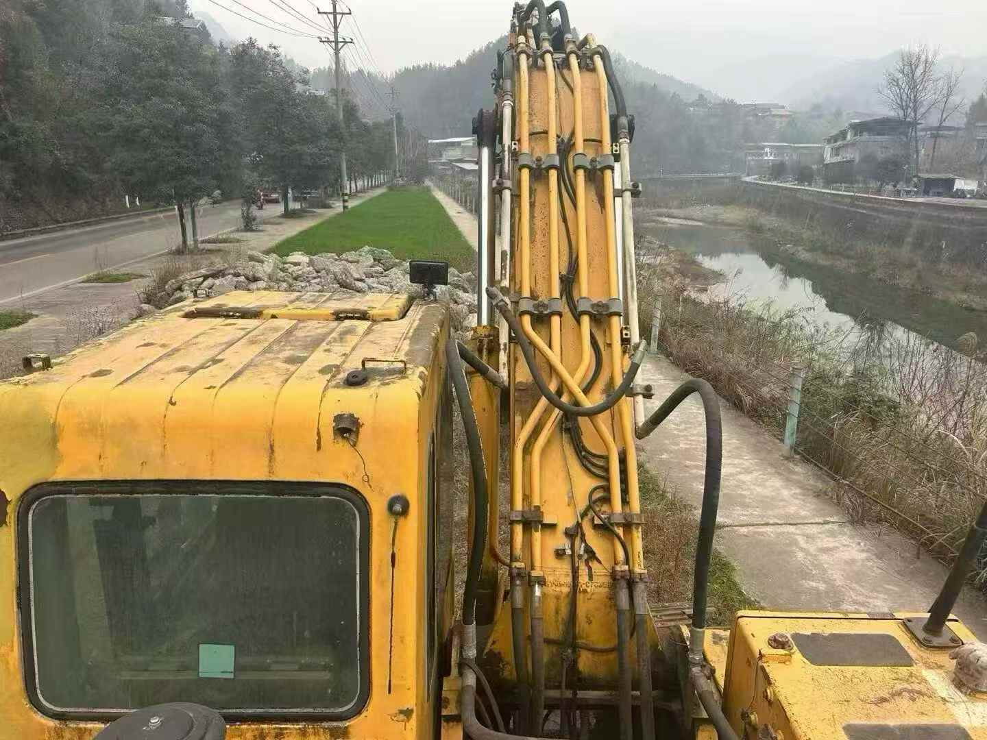 Used Hyundai R225-7 Excavator 2016 Model / 6