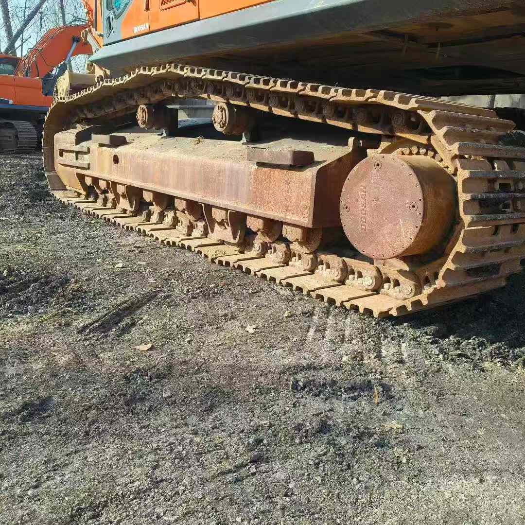 Used Doosan DX80 Excavator 2018 Model / 3