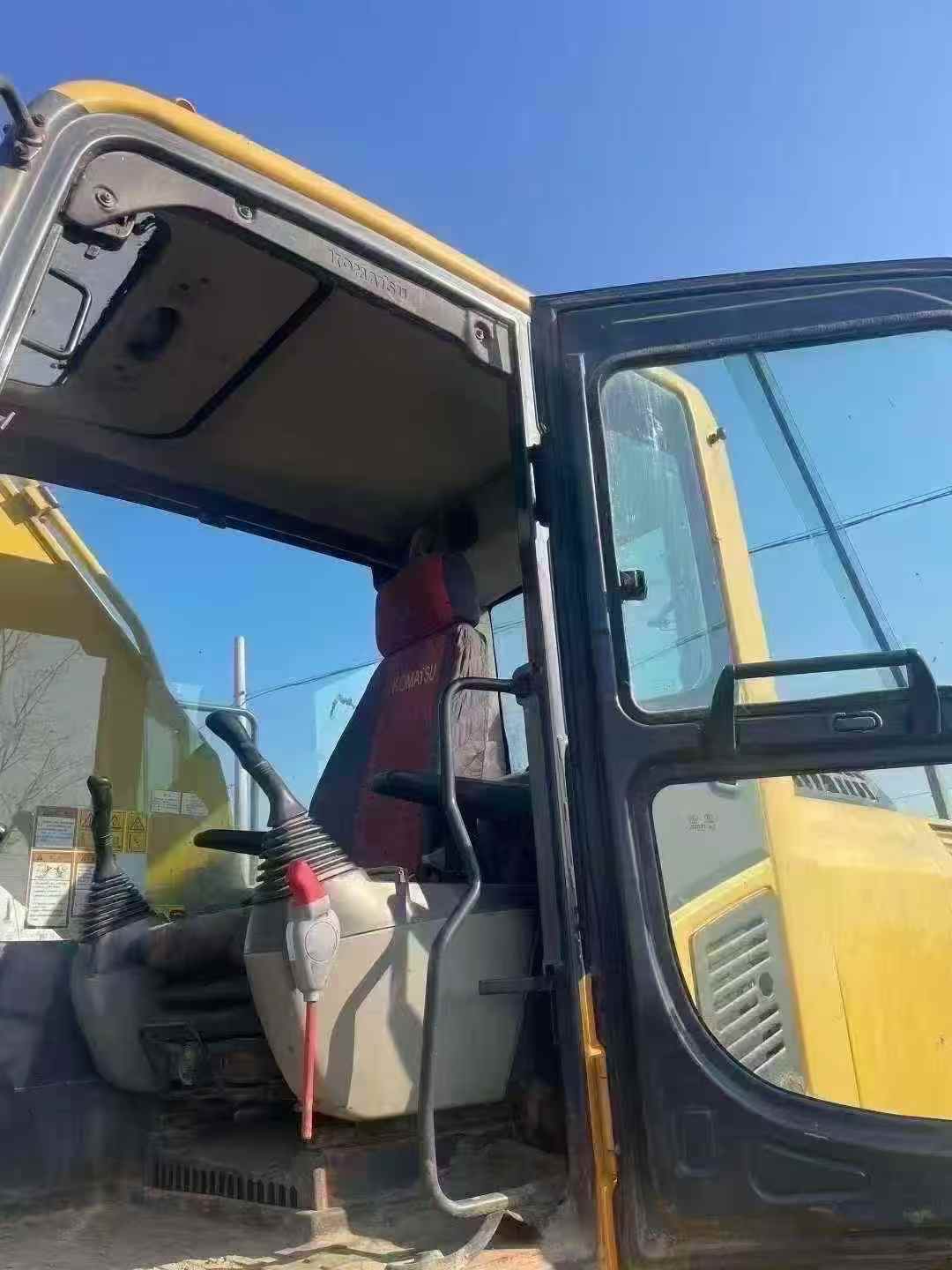 Used Komatsu PC200 Excavator 2014 Model / 7