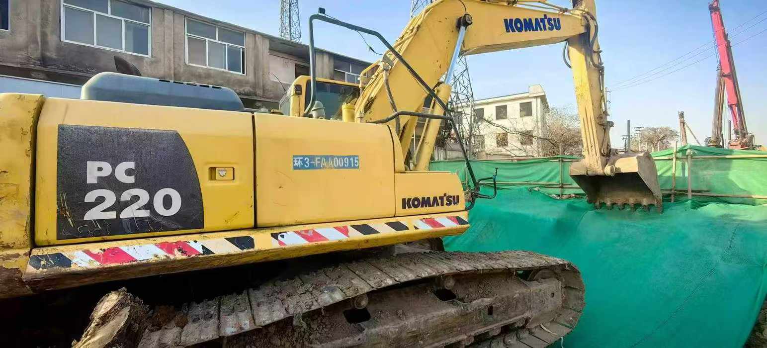 Used Komatsu PC210 Excavator 2018 Model / 8