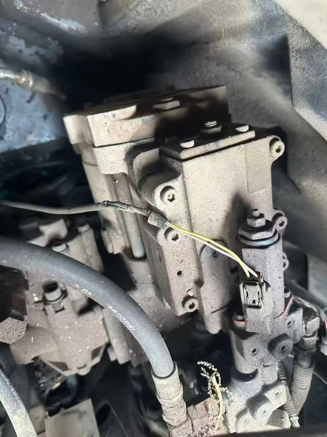 Used Kobelco SK135 Excavator 2016 Model / 8