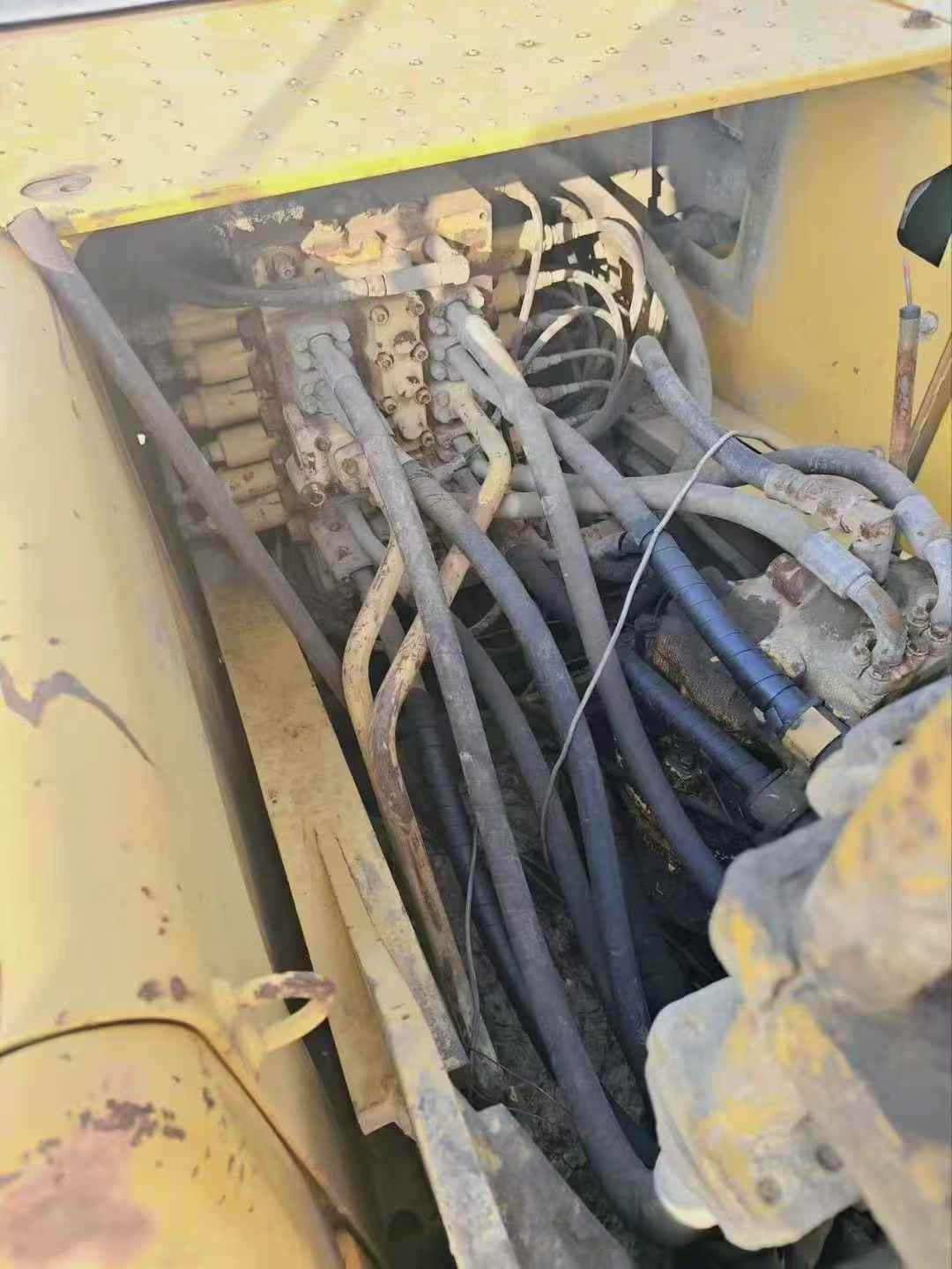 Used Komatsu PC200-8 Excavator 2016 Model / 6