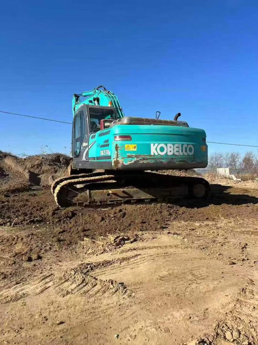 Used Kobelco SK210 Excavator 2016 Model / 2