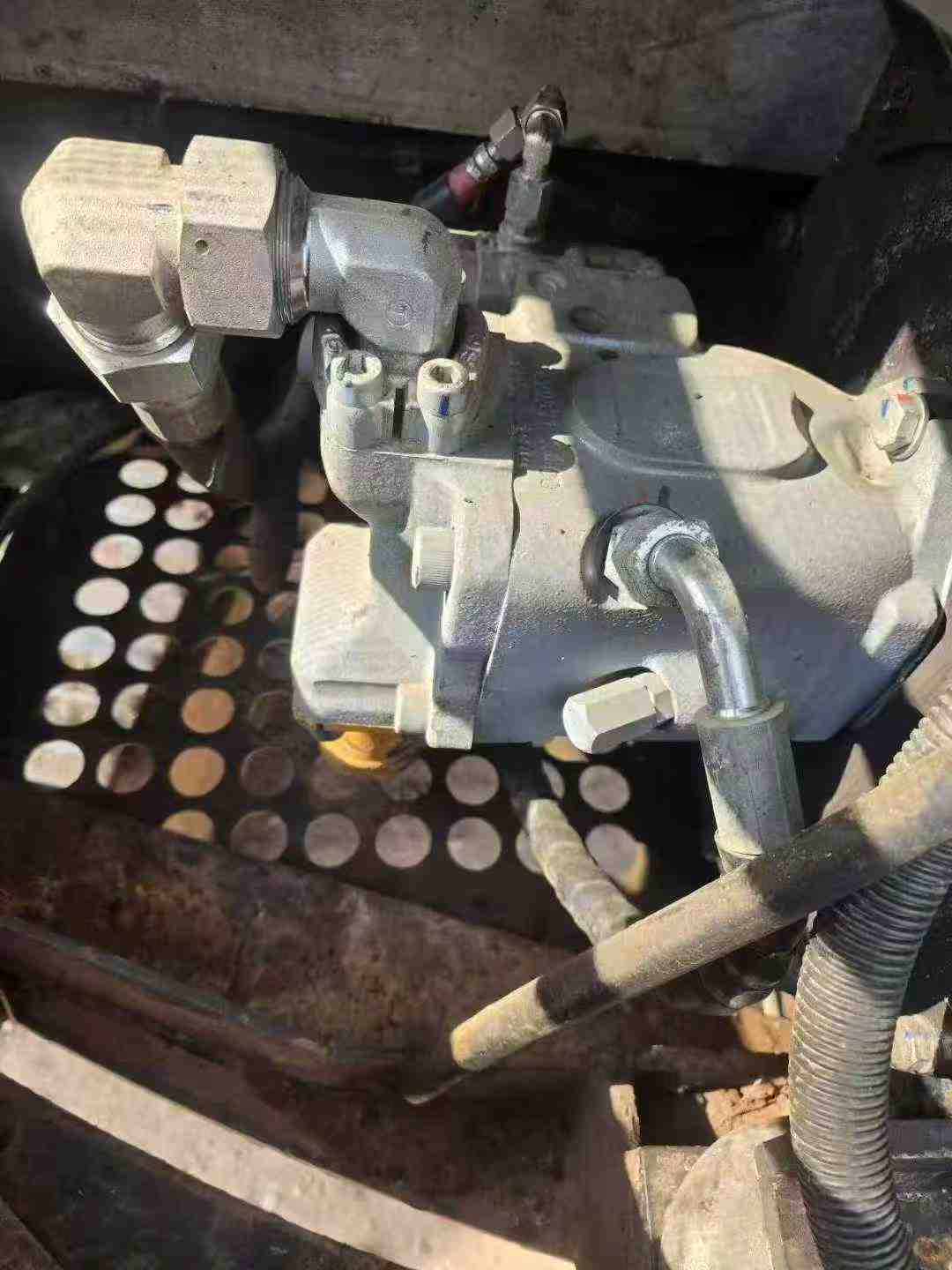 Used Sany SY60 Excavator 2015 Model / 4