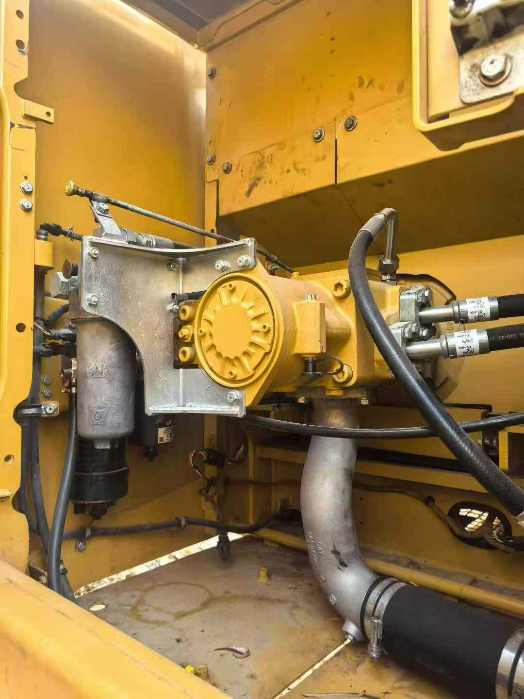 Used Caterpillar 330L Excavator 2019 Model / 8