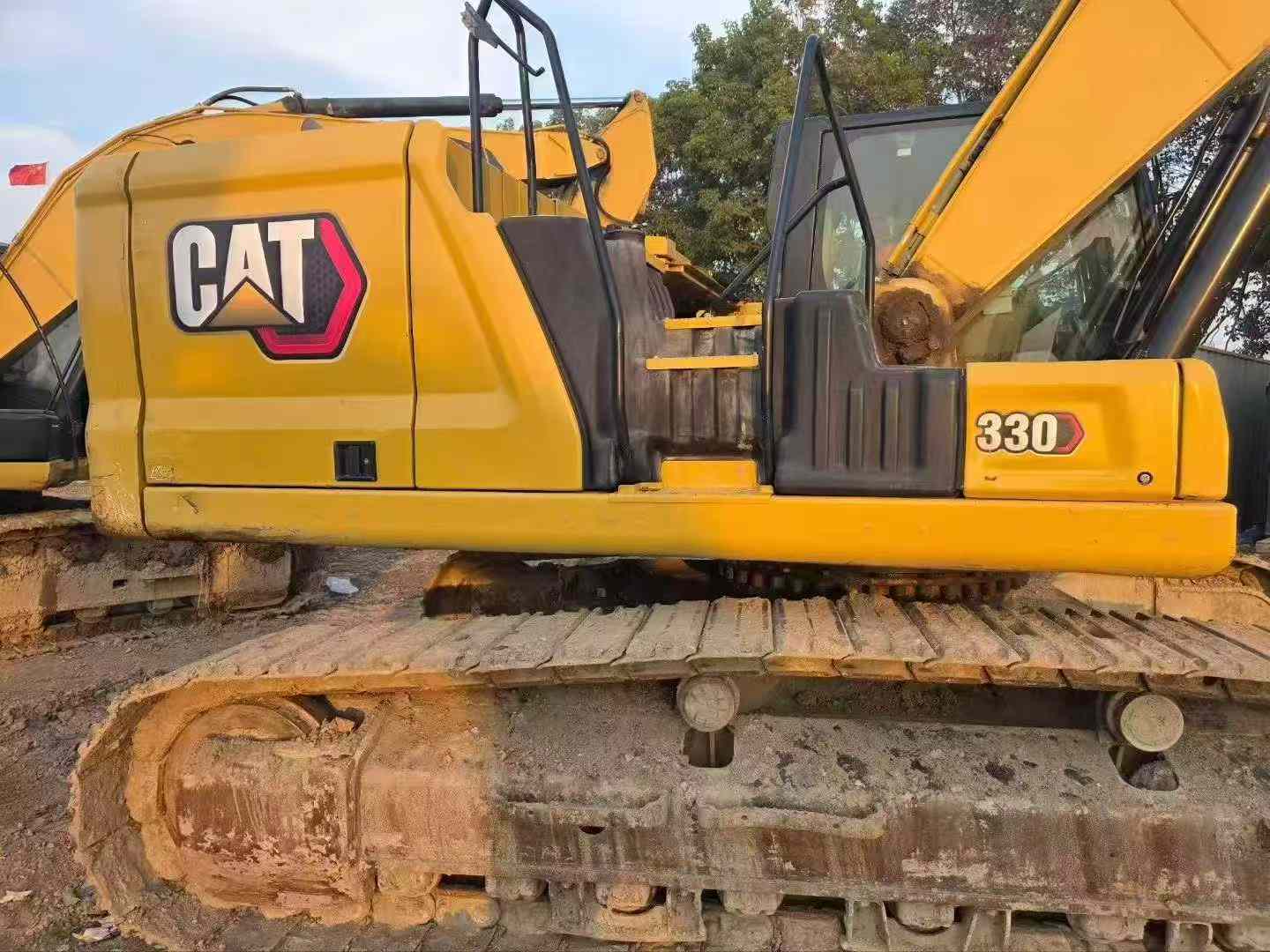 Used Caterpillar 330L Excavator 2021 Model / 5