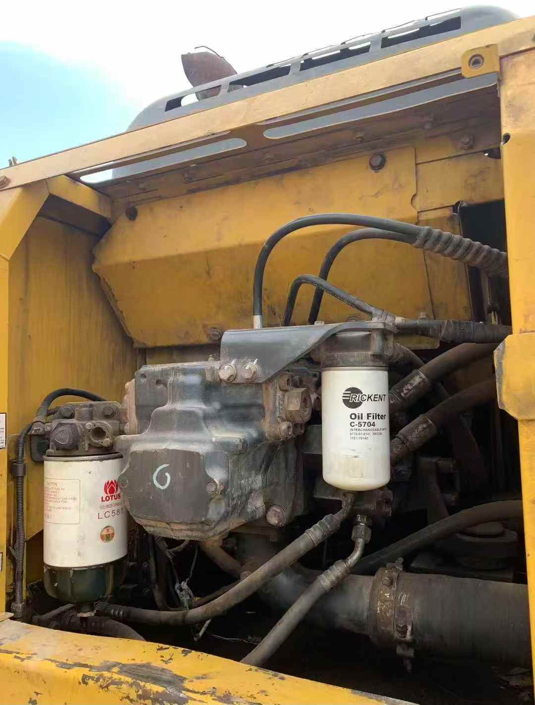 Used Komatsu PC200-8 Excavator 2016 Model / 6