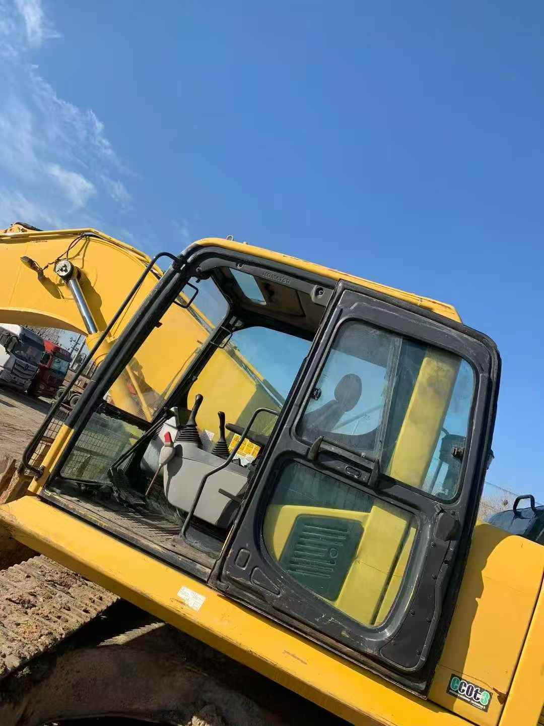 Used Komatsu PC210-8 Excavator 2018 Model / 6