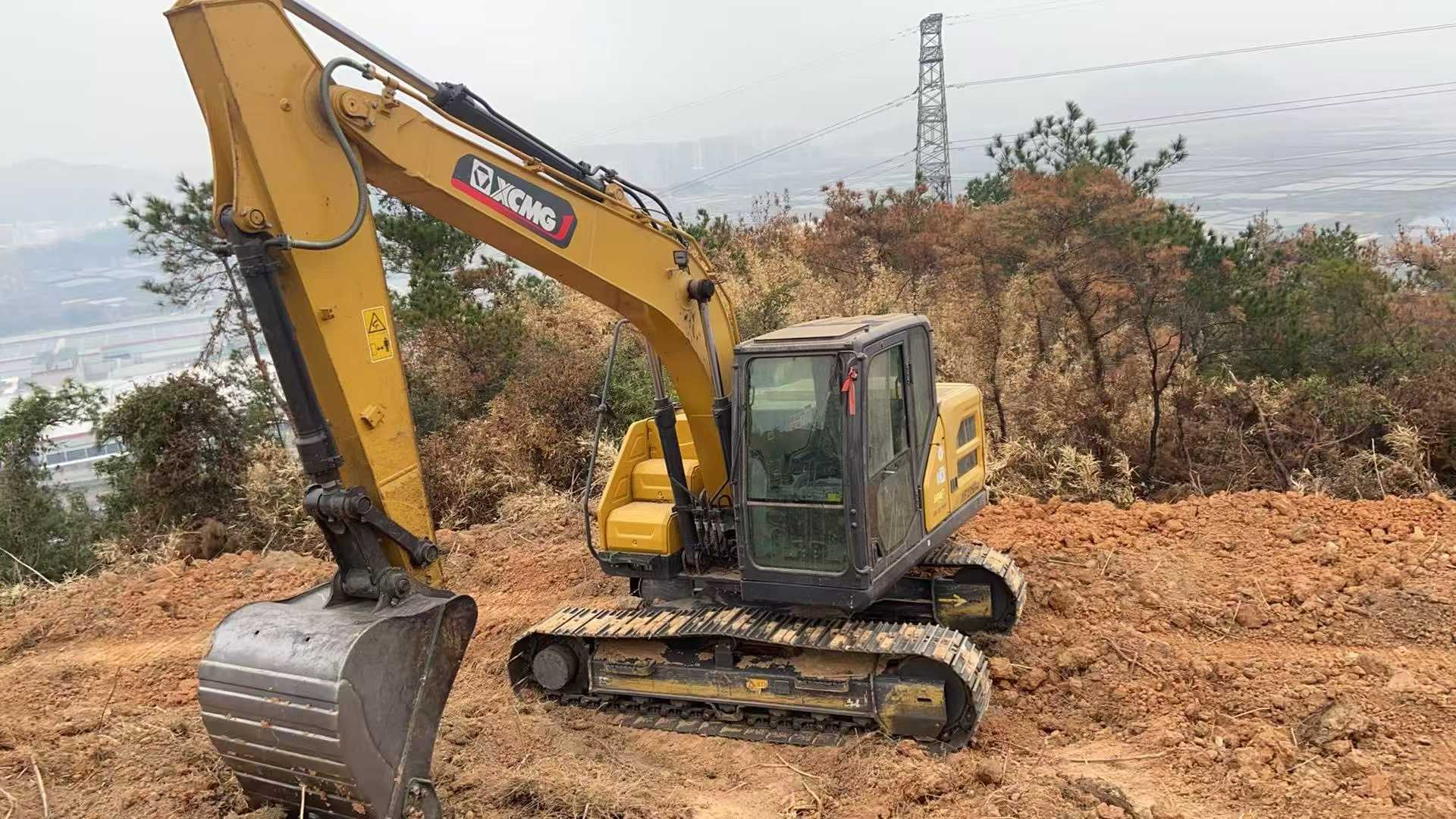 Used XCMG XE135GA Excavator 2024 Model / 3