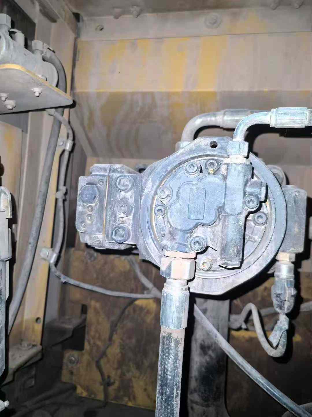 Used Sany SY245H Excavator 2022 Model / 4