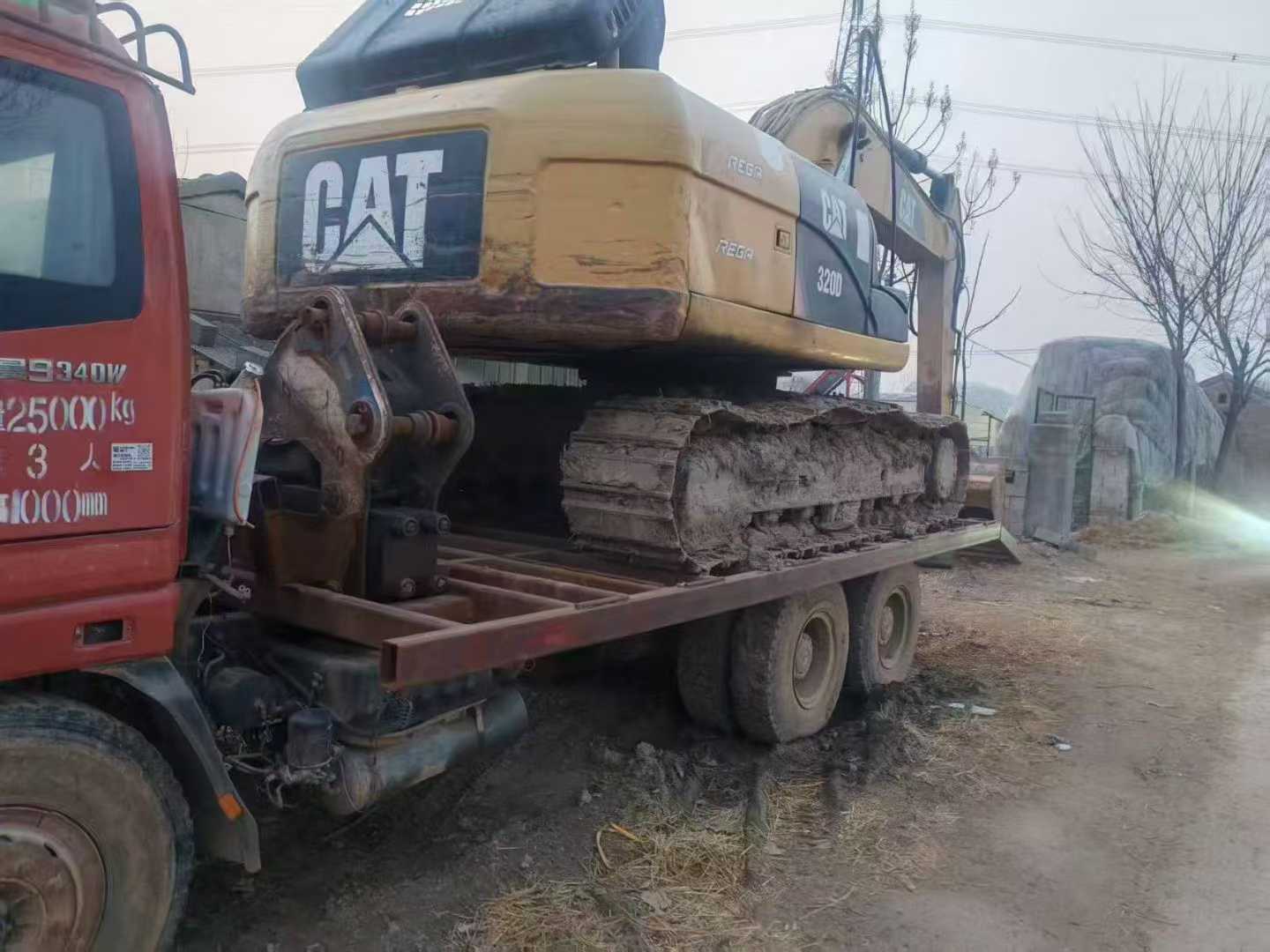 Used Caterpillar CT20 Excavator 2012 Model / 3