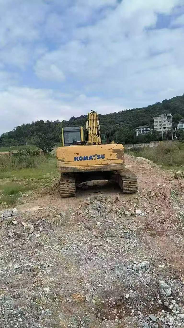 Used Komatsu PC220LC-8 Excavator 2016 Model / 5