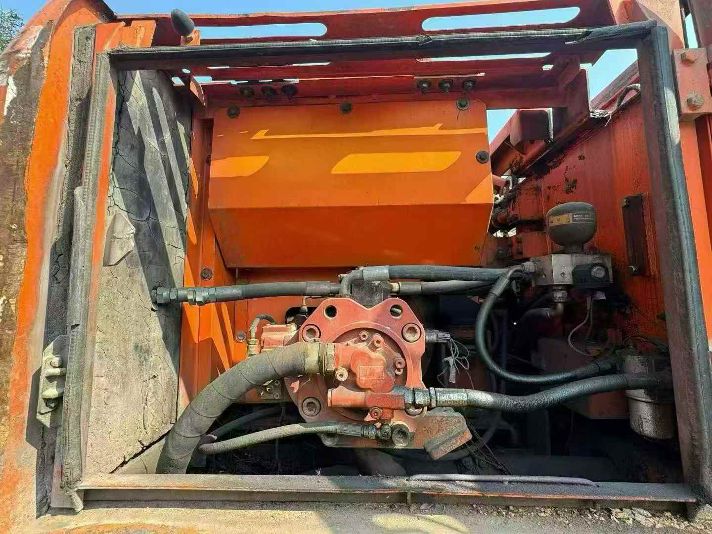 Used Doosan DH220-7 Excavator 2010 Model / 5