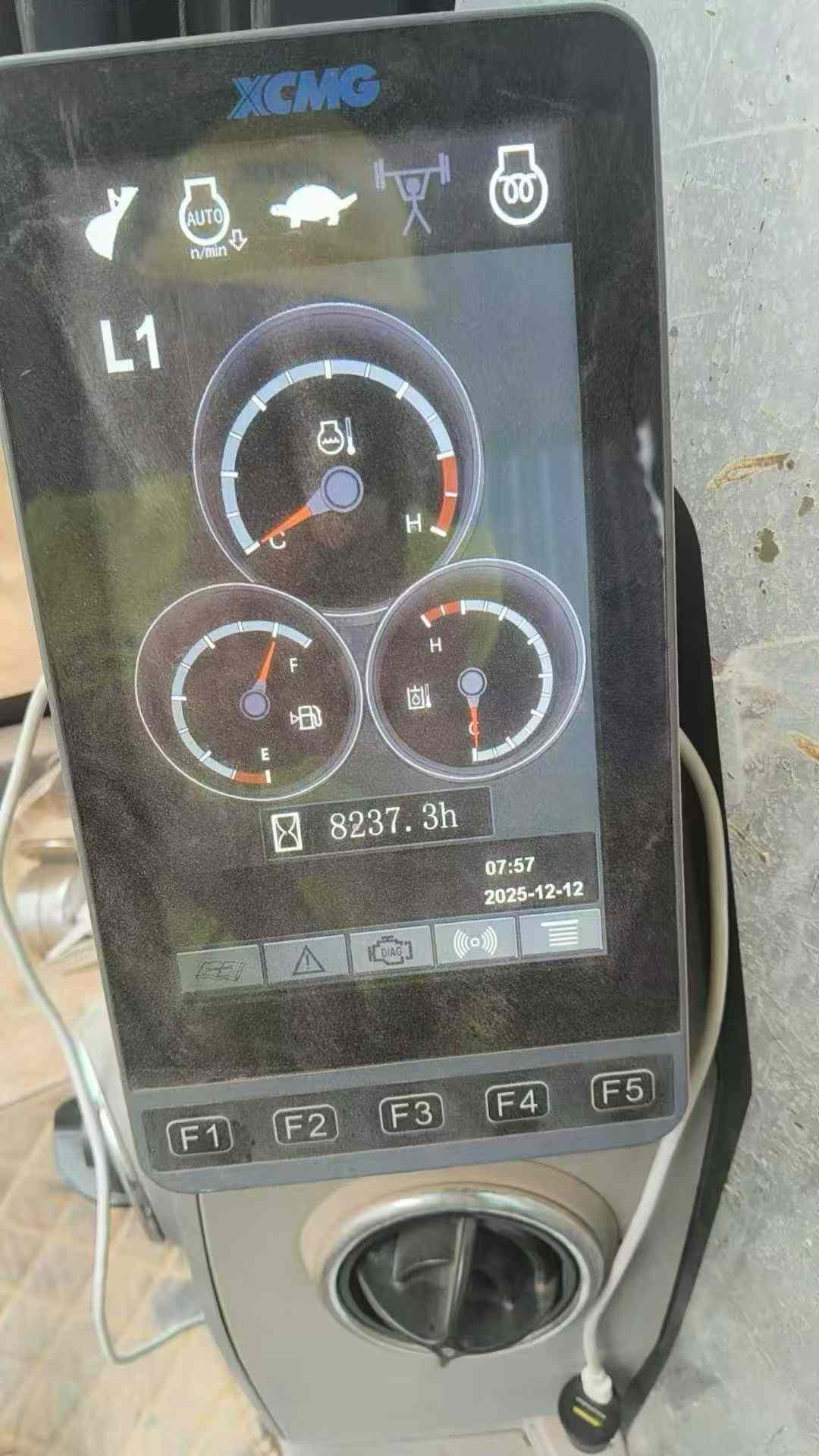 Used XCMG XE370 Excavator 2018 Model / 3