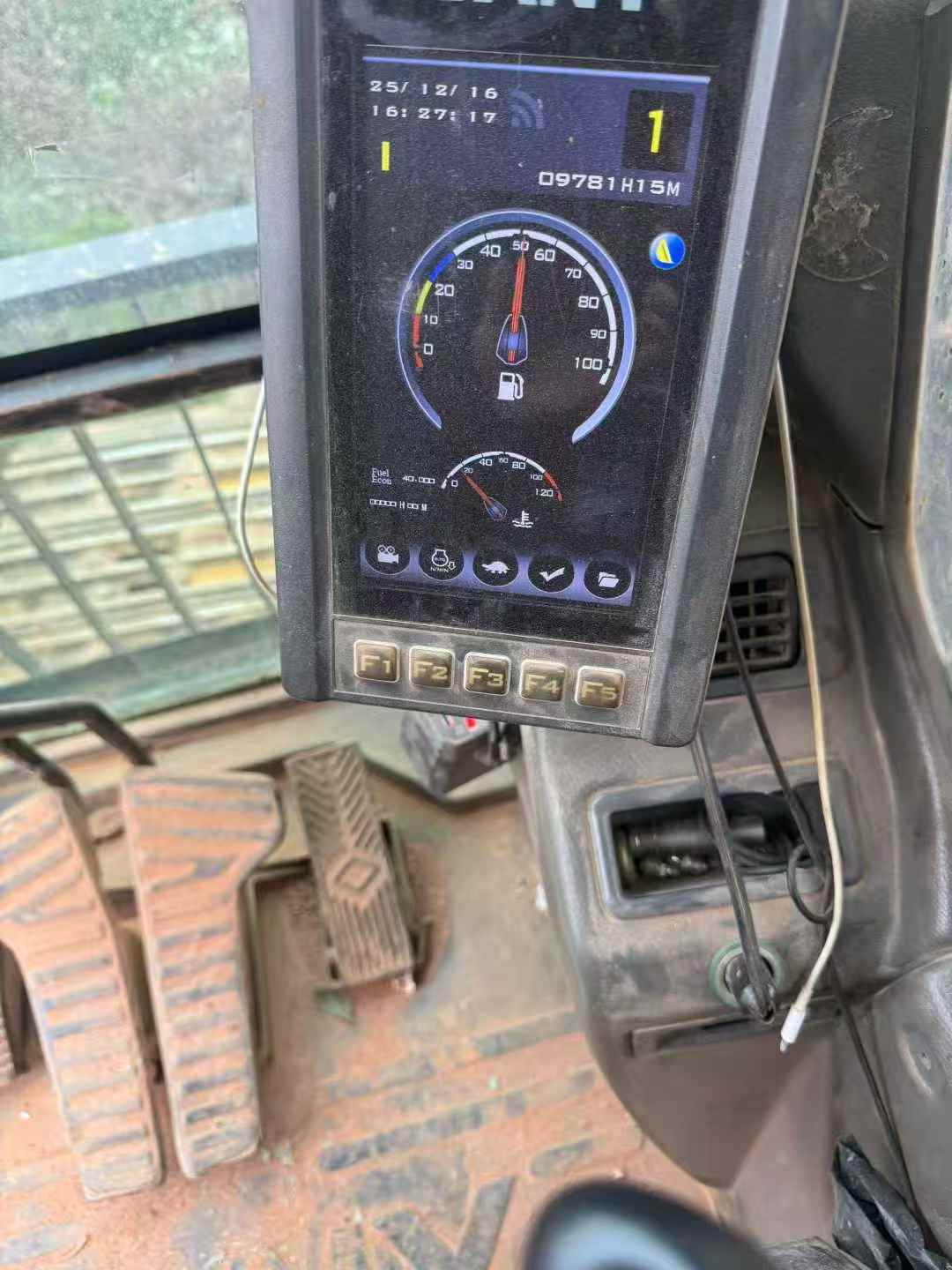 Used Sany SY365H Excavator 2017 Model / 4