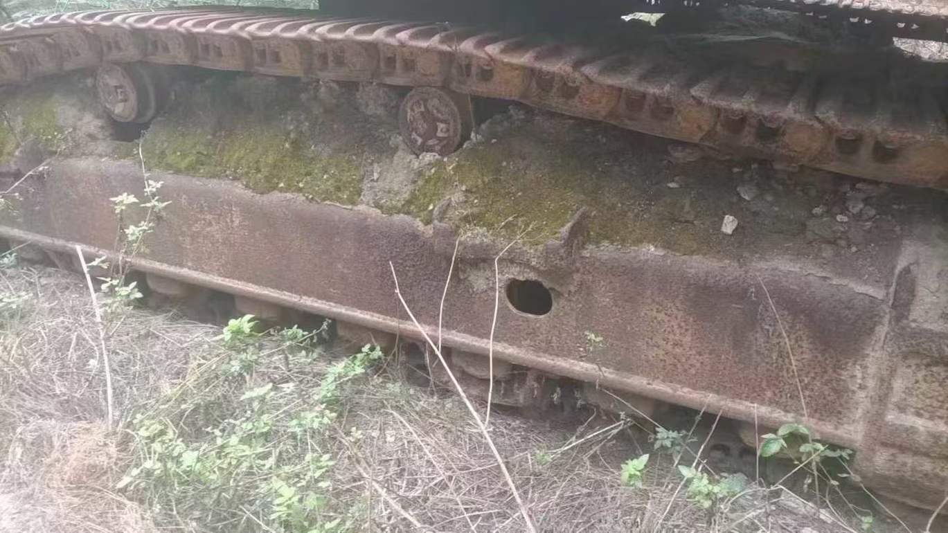 Used Hyundai R395LVS Excavator 2016 Model / 4