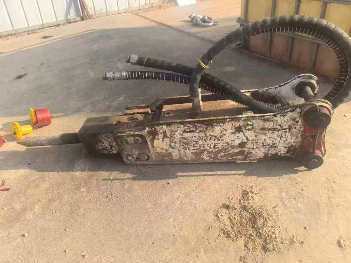 Used XCMG XE17U Excavator 2016 Model / 6