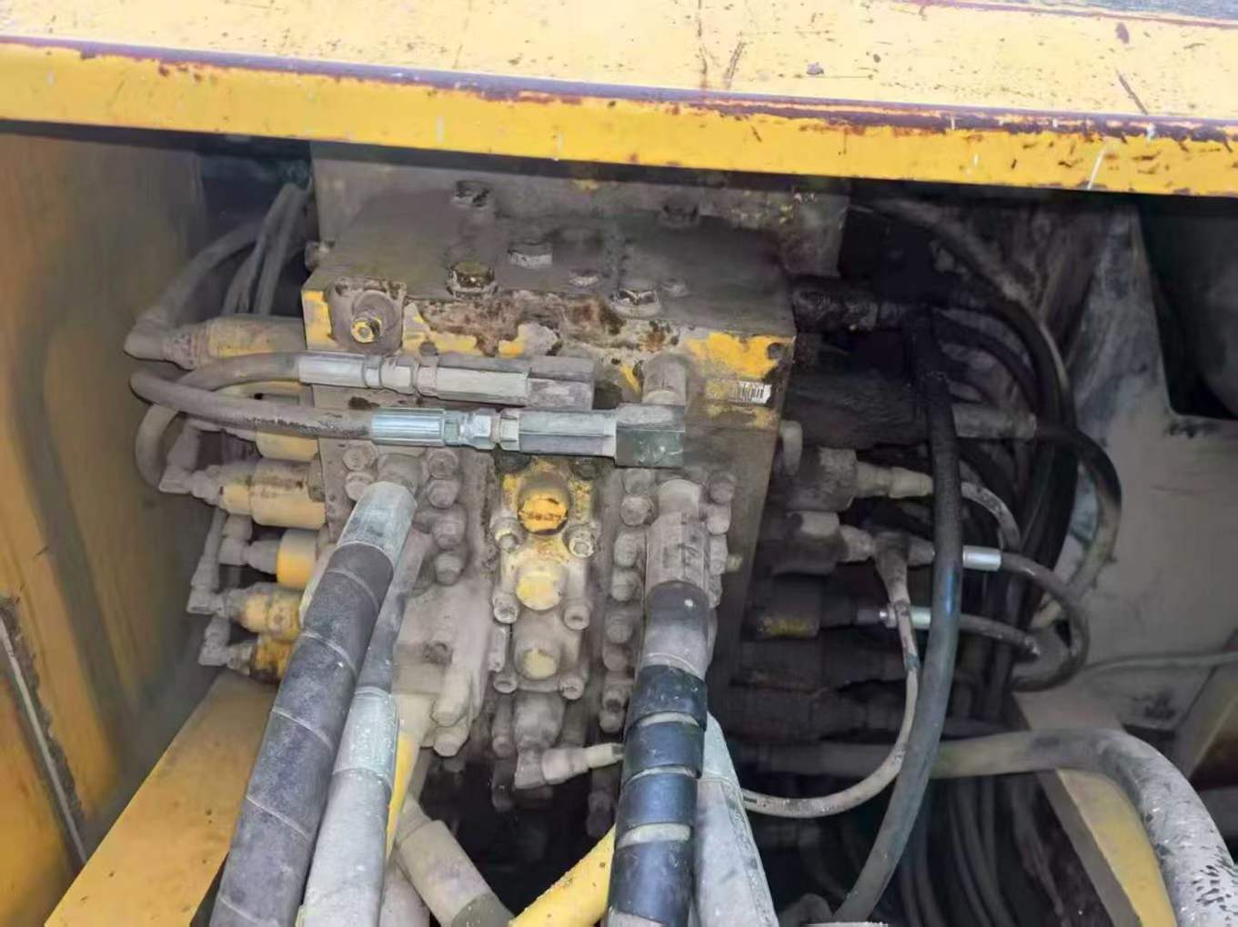 Used Komatsu PW200-7 Excavator 2007 Model / 5