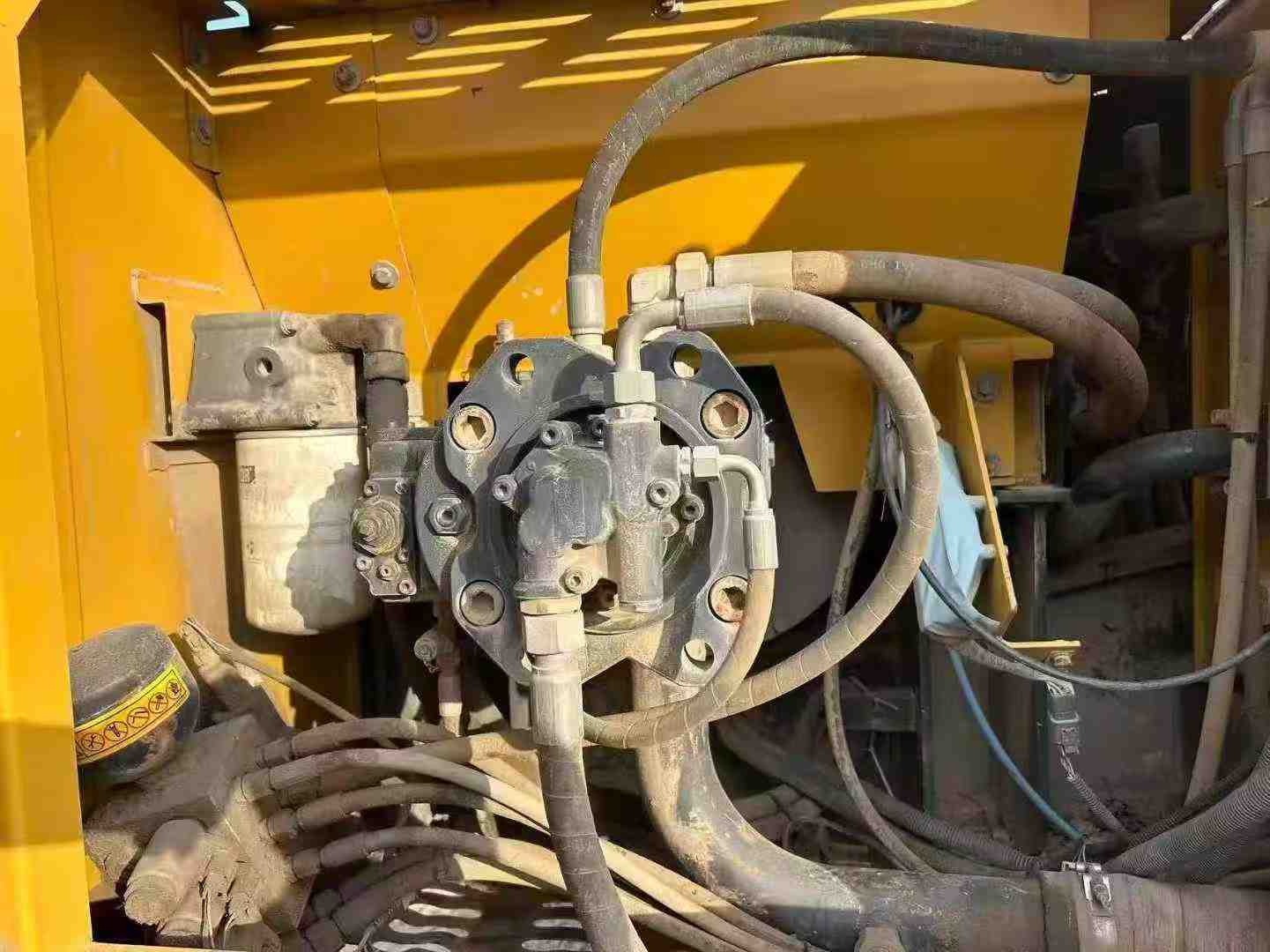 Used XCMG XE215 Excavator 2016 Model / 8